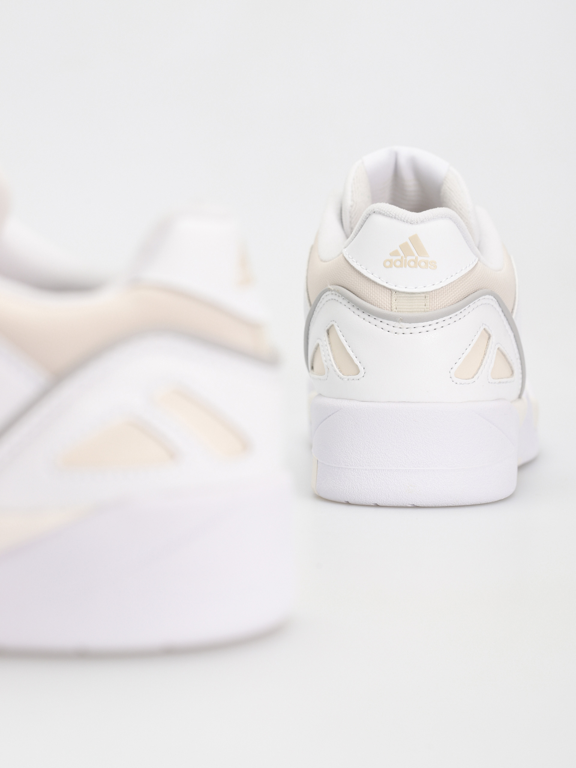 Pantofi adidas Midcity Low (ftwwht/cwhite/cwhite)