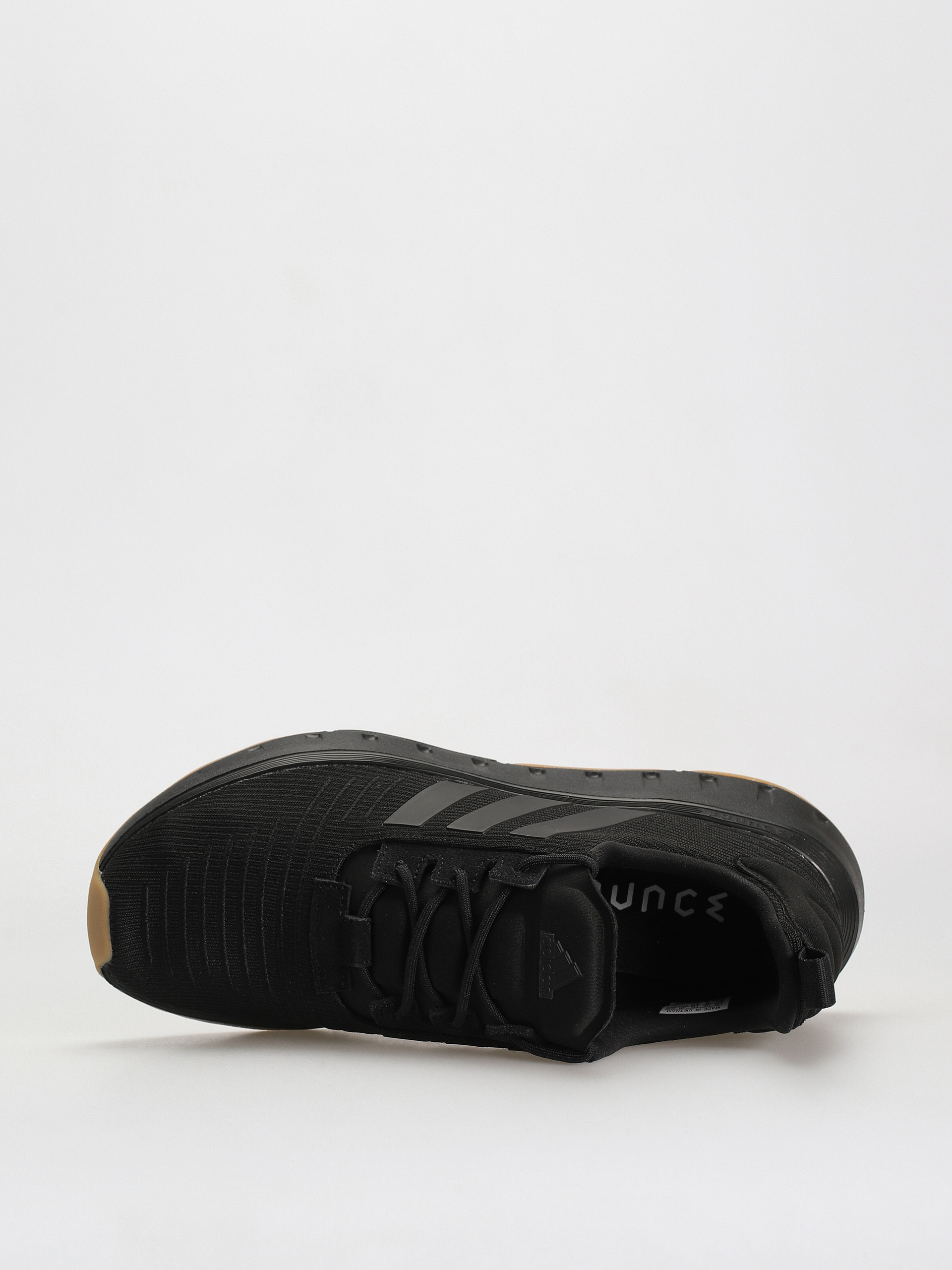 Pantofi adidas Swift Run 23 (cblack/cblack/gum3)