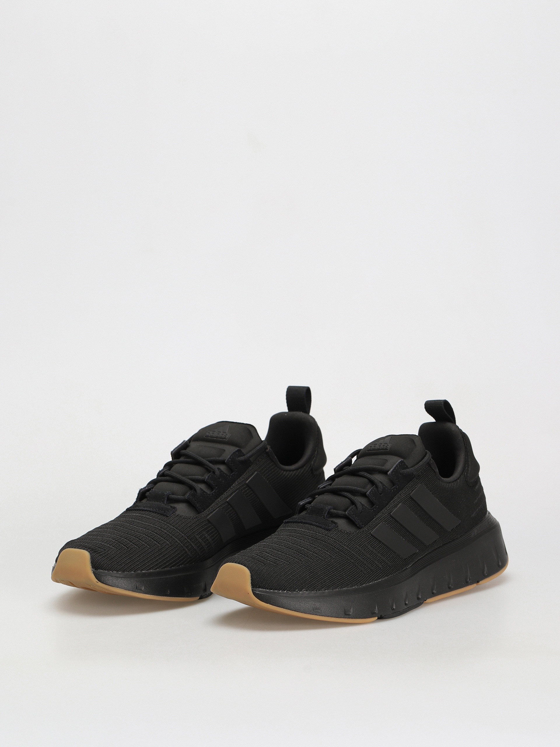Pantofi adidas Swift Run 23 (cblack/cblack/gum3)