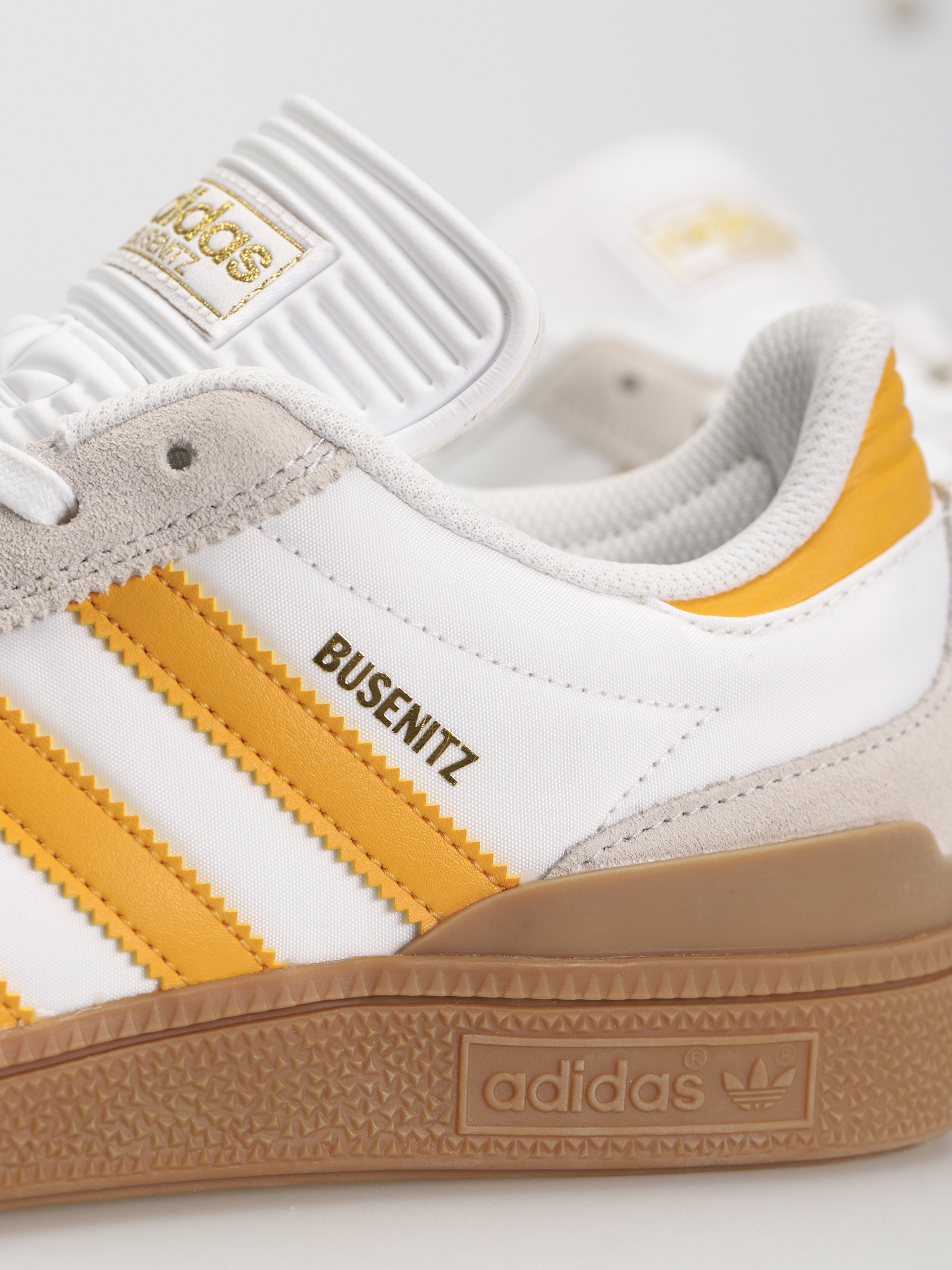Pantofi adidas Busenitz (crywht/preyel/gum4)