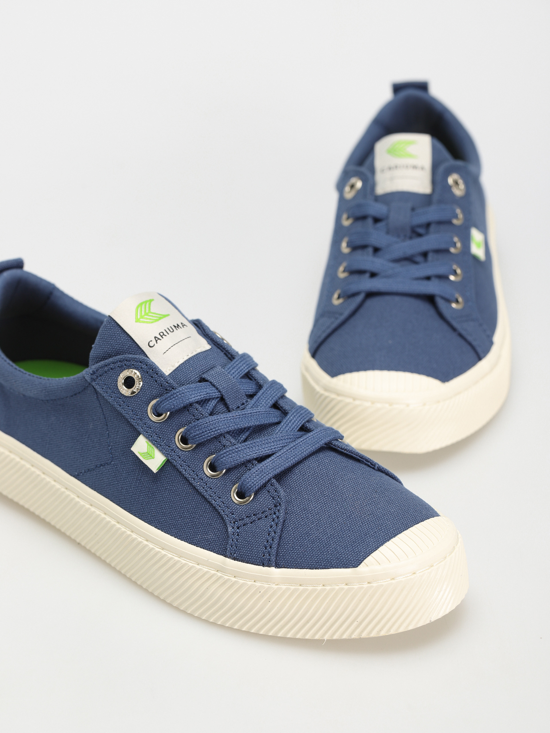 Pantofi Cariuma Oca Low (shadow blue)