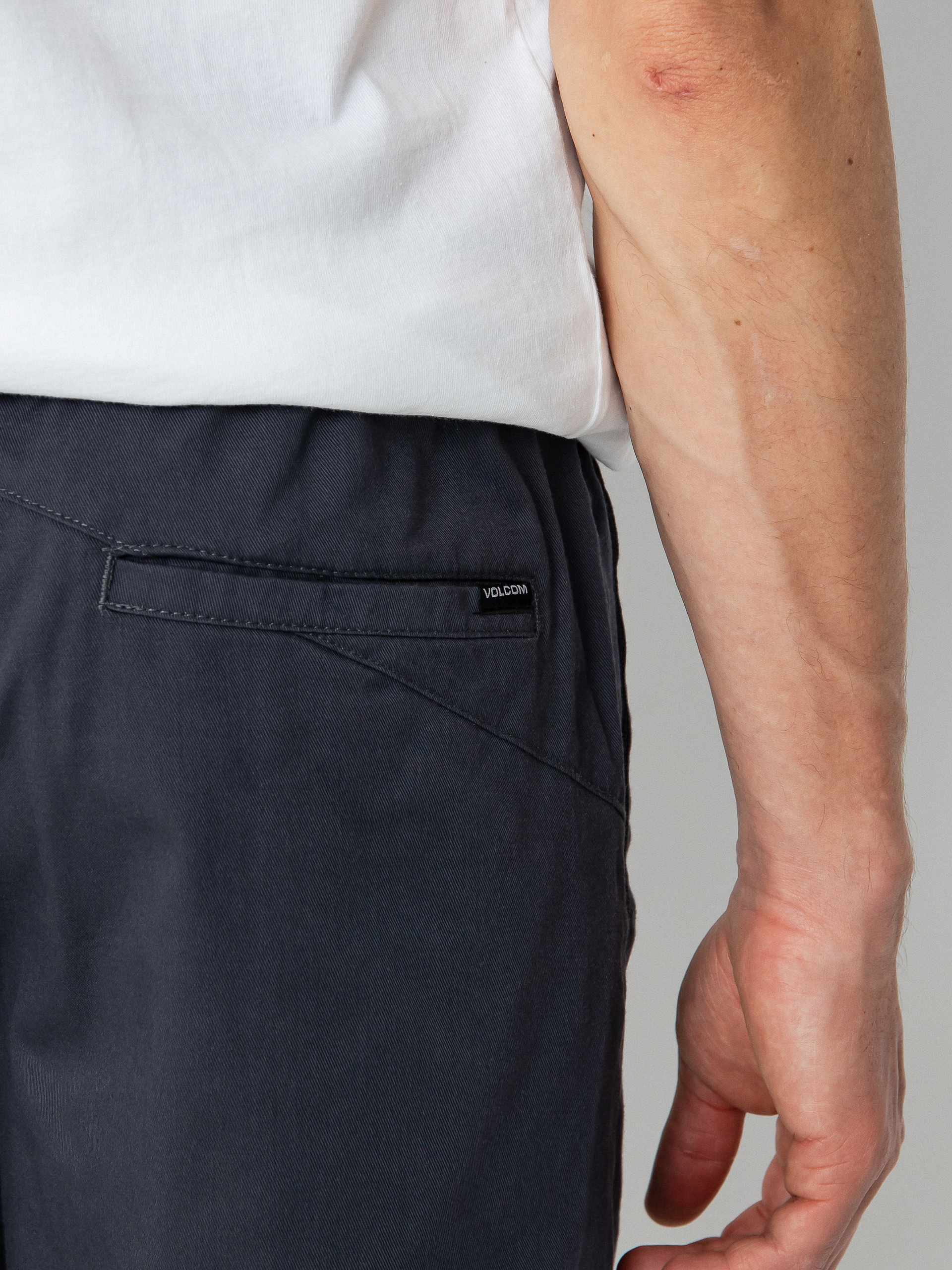 Șort Volcom Frickin Ew 19 (charcoal)