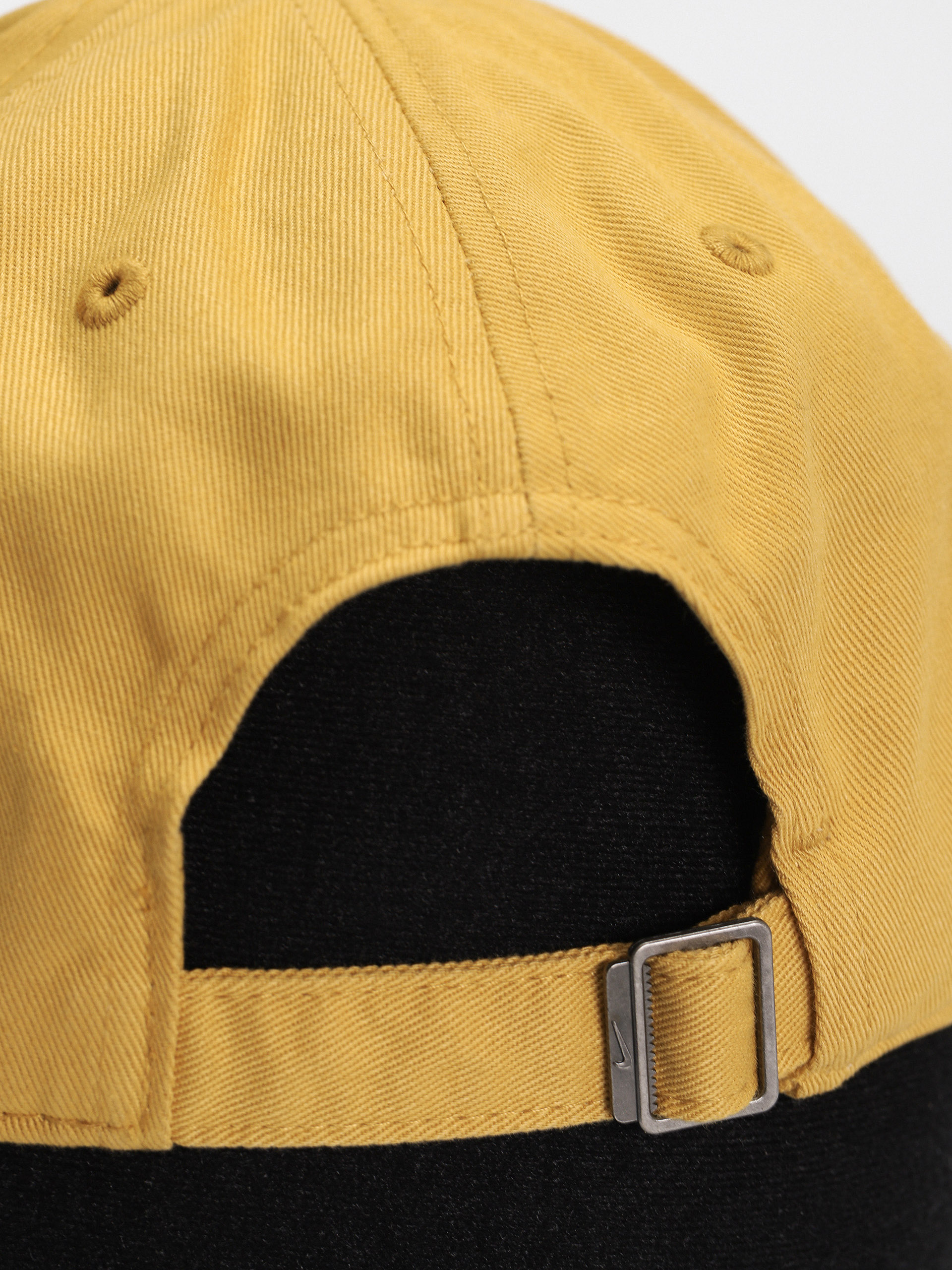 Șapcă Nike SB Heritage86 Futura Washed (wheat gold/white)