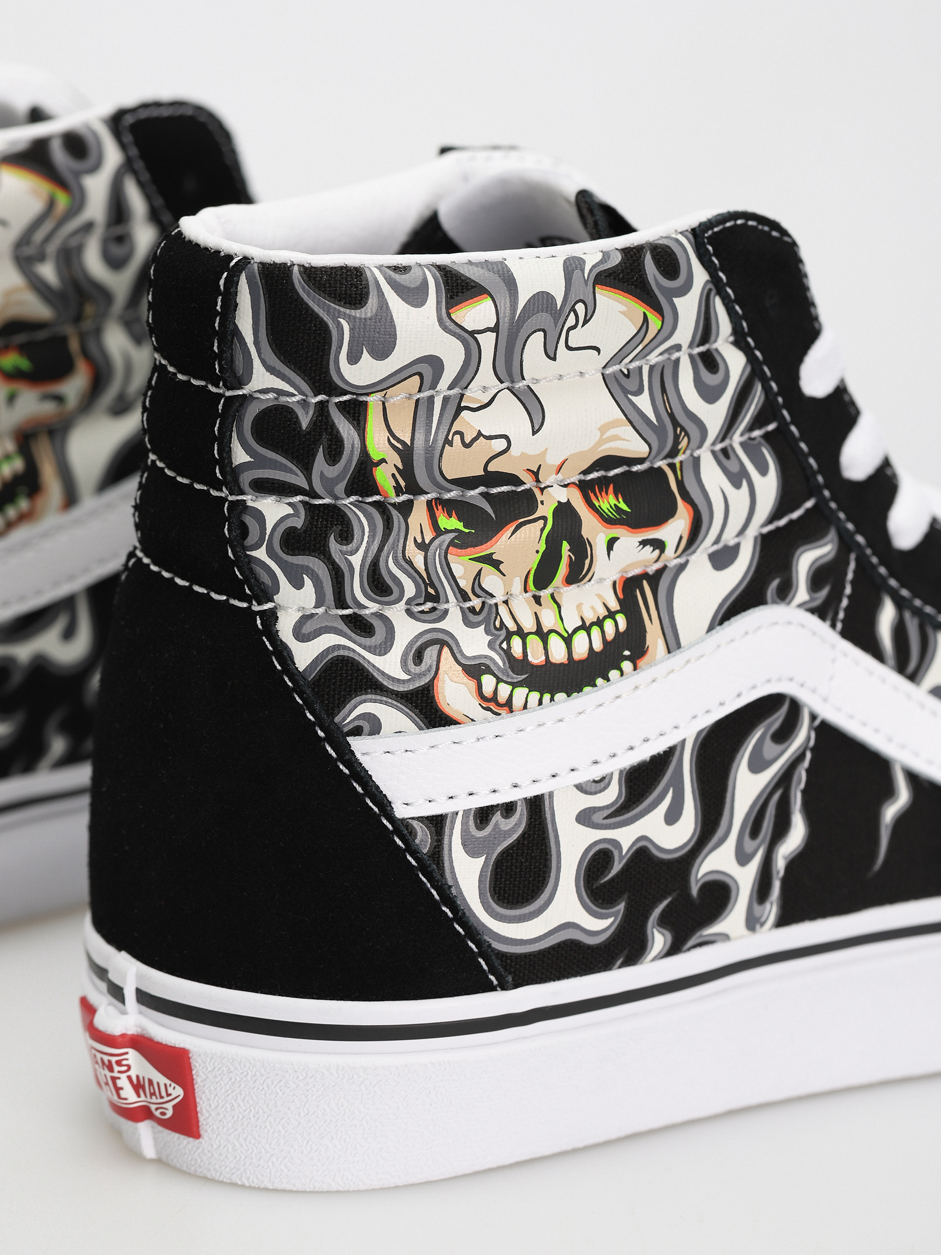 Pantofi Vans Sk8 Hi (flame skull black/true white)
