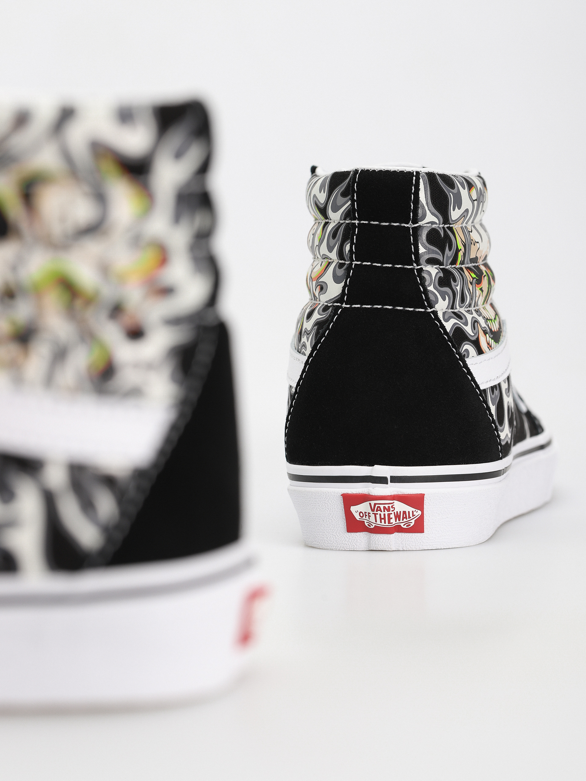 Pantofi Vans Sk8 Hi (flame skull black/true white)