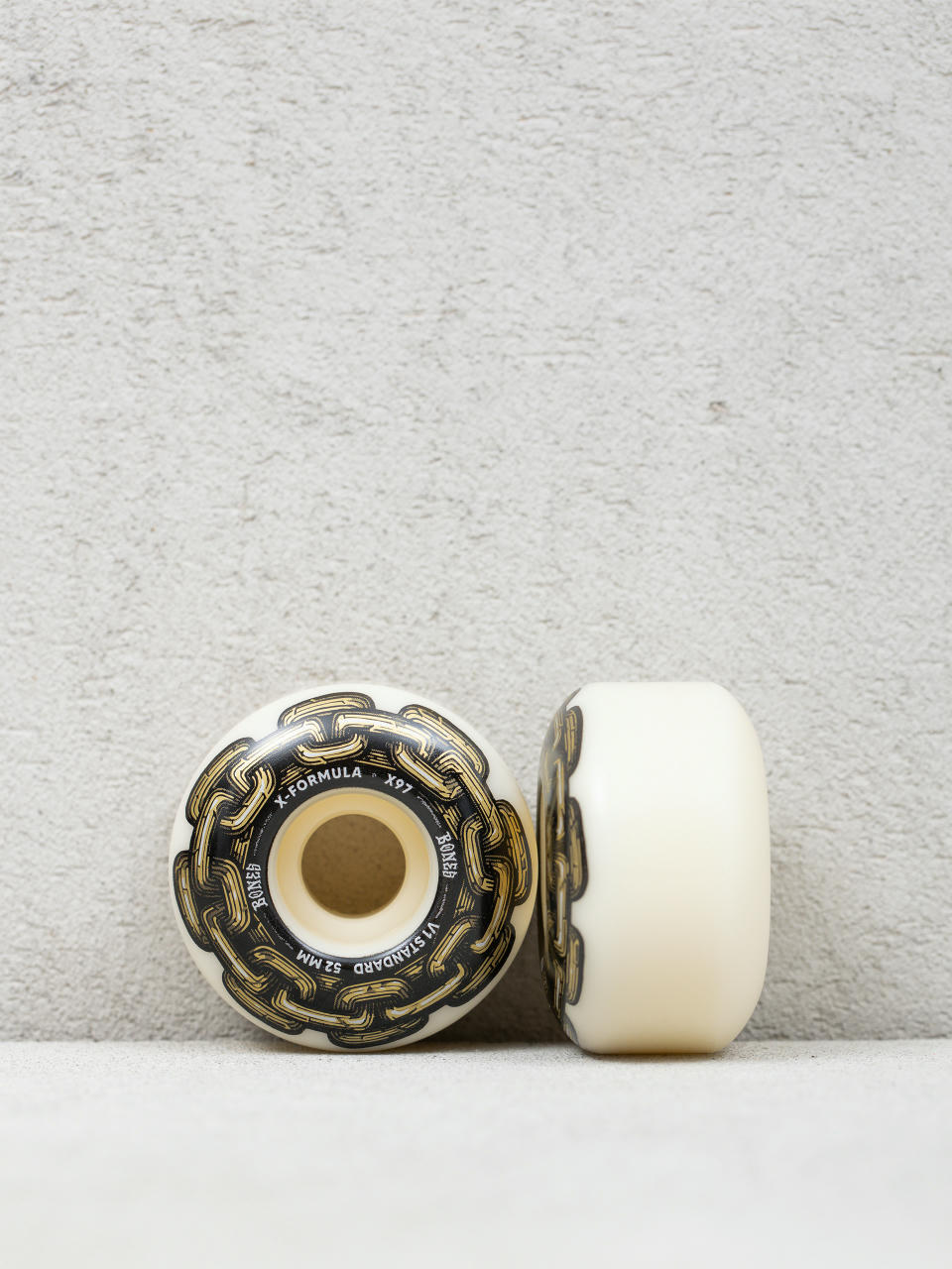 Role Bones X Formula V1 Standard 97A (white/black)