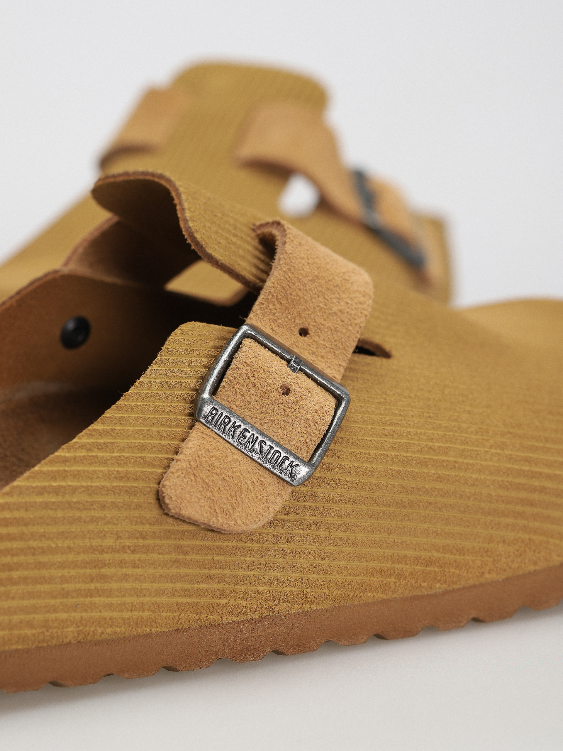 Șlapi Birkenstock Boston Suede Embossed Regular (corduroy cork brown)