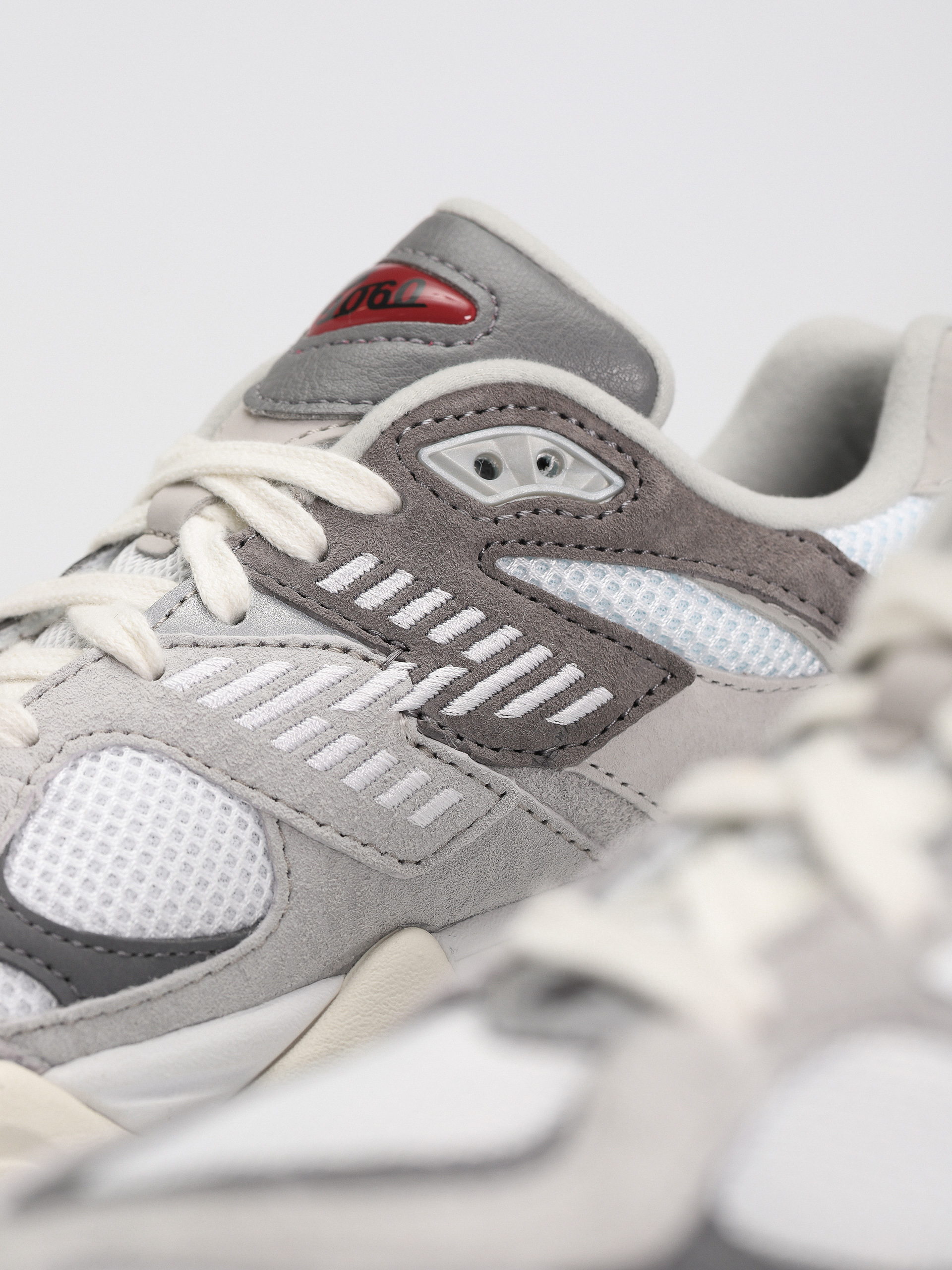 Pantofi New Balance 9060 (grey)