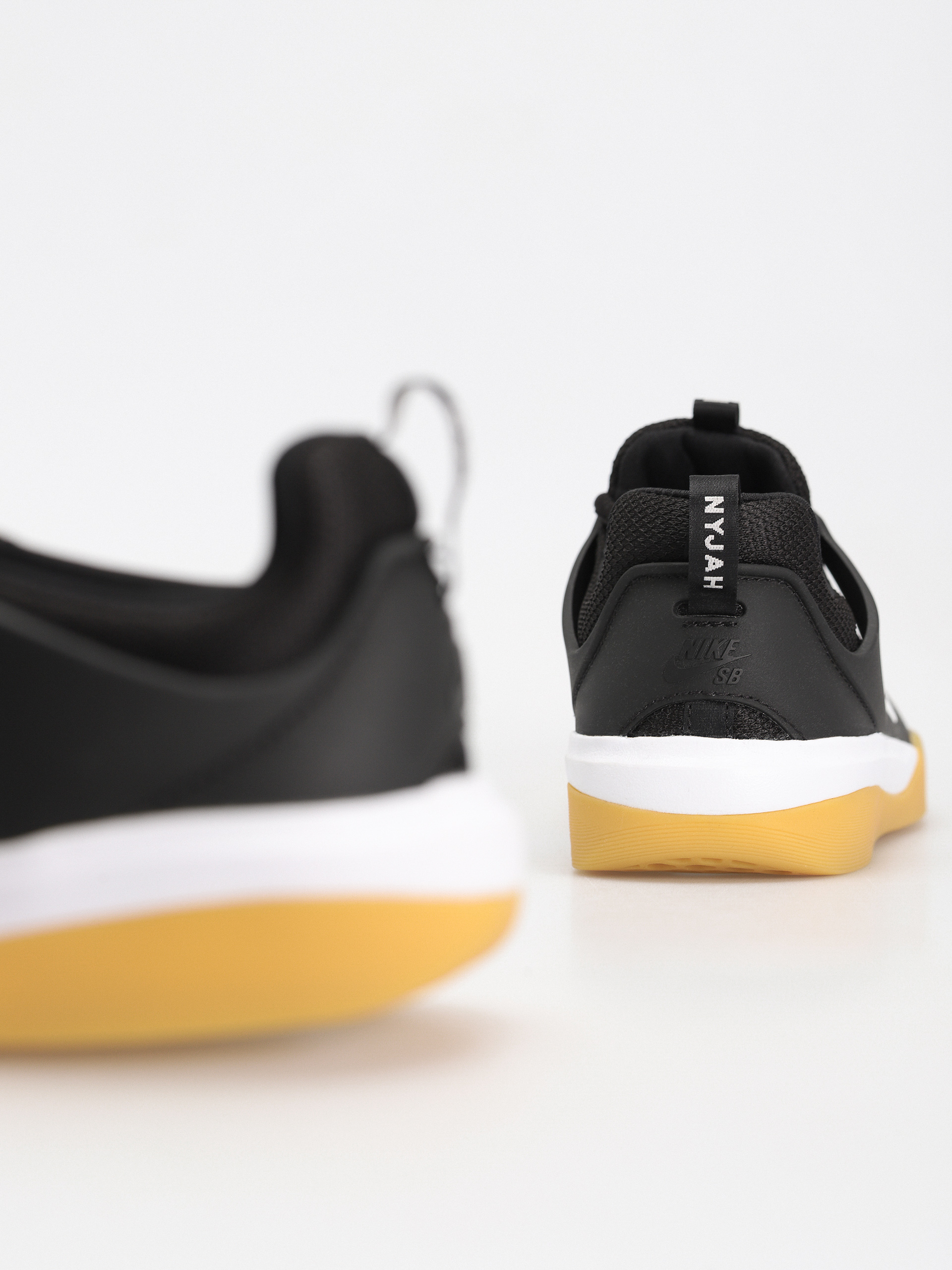 Pantofi Nike SB Zoom Nyjah 3 (black/white black white)