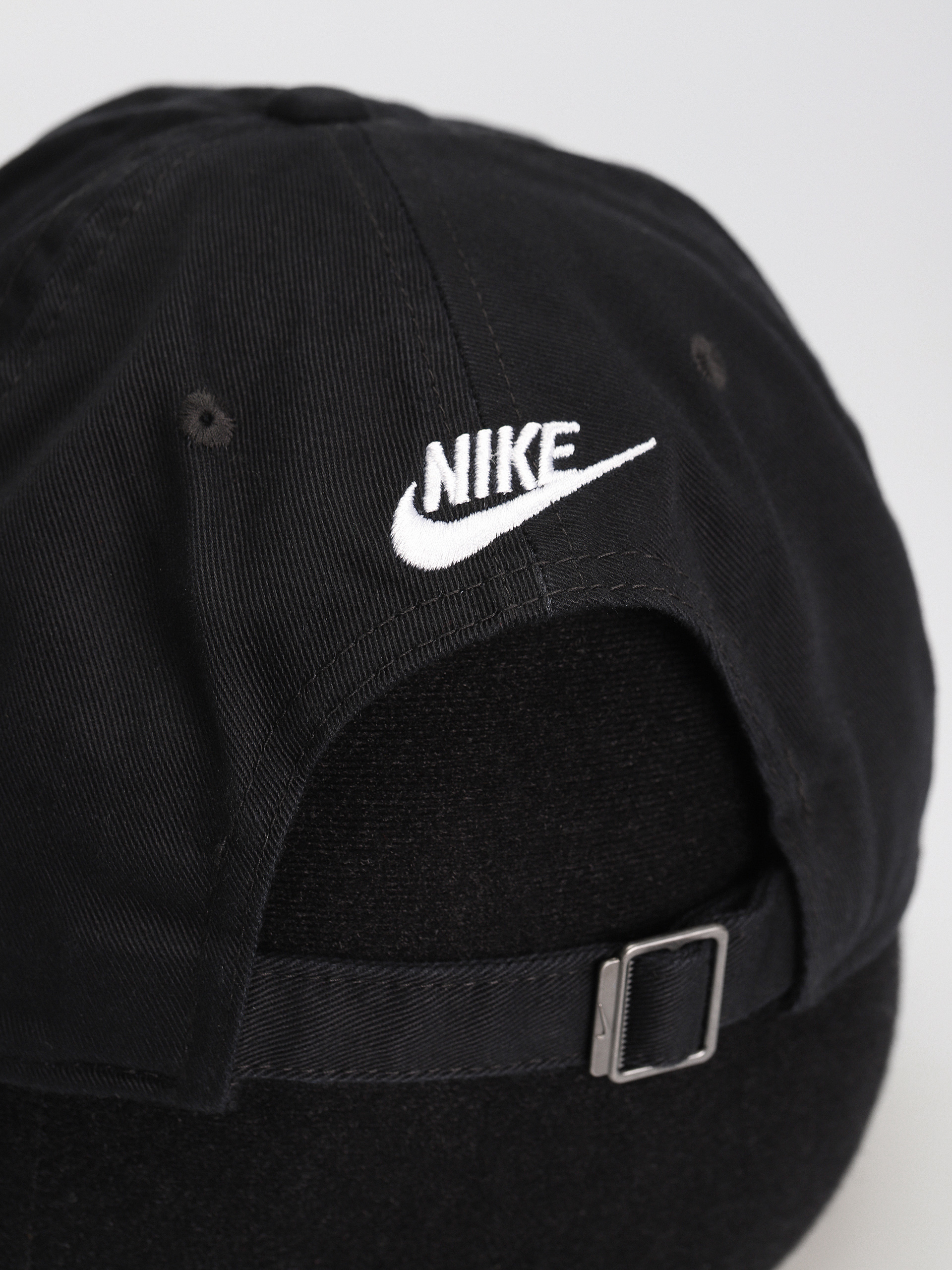Șapcă Nike SB Club (black/white)