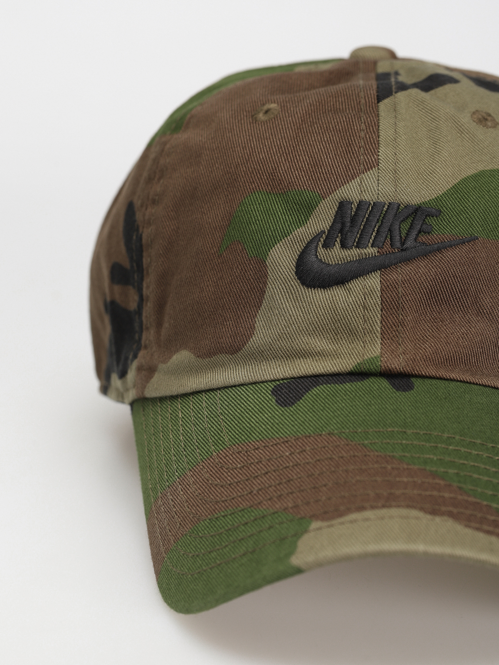 Șapcă Nike SB Club Cb Fut Camo L (medium olive/black)