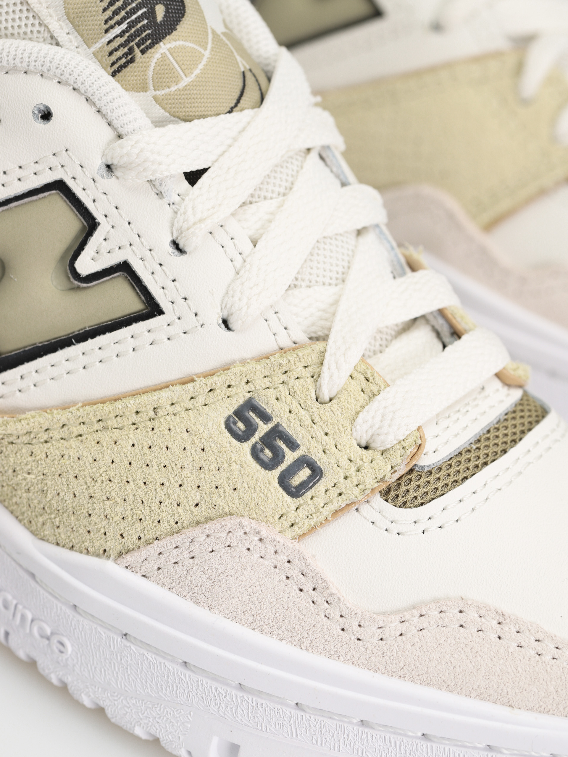 Pantofi New Balance 550 Wmn (sea salt)