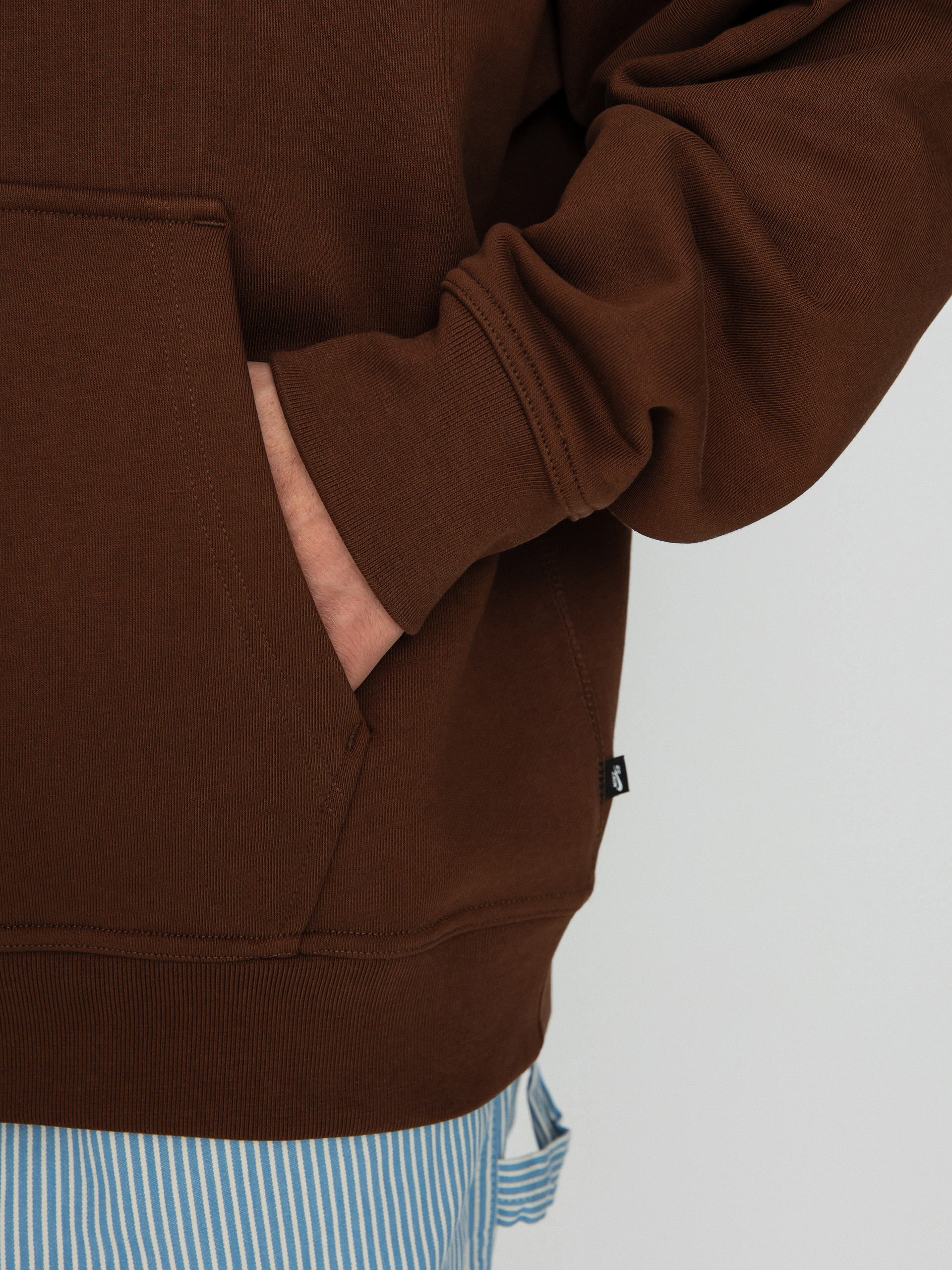 Hanorac cu glugă Nike SB Salute GFX HD (cacao  wow)