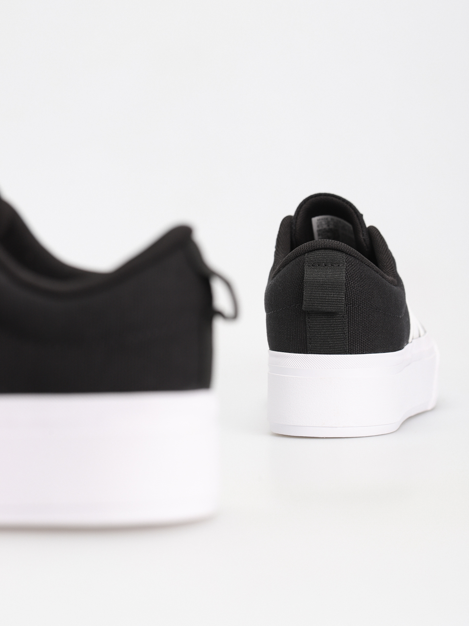 Pantofi adidas Originals Bravada 2.0 Platform Wmn (cblack/ftwwht/cblack)