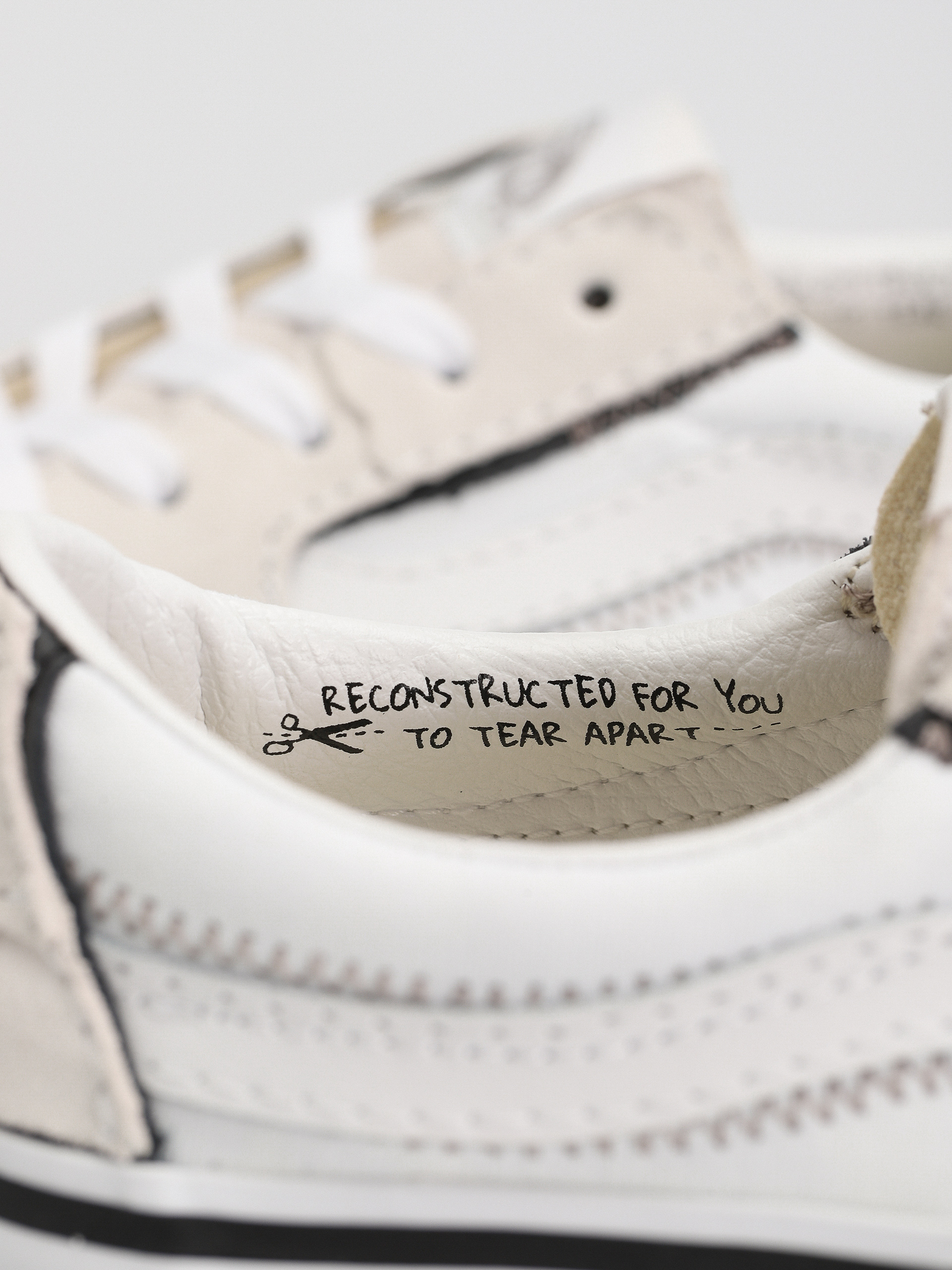 Pantofi Vans Sk8 Low Reconstruct (true white)