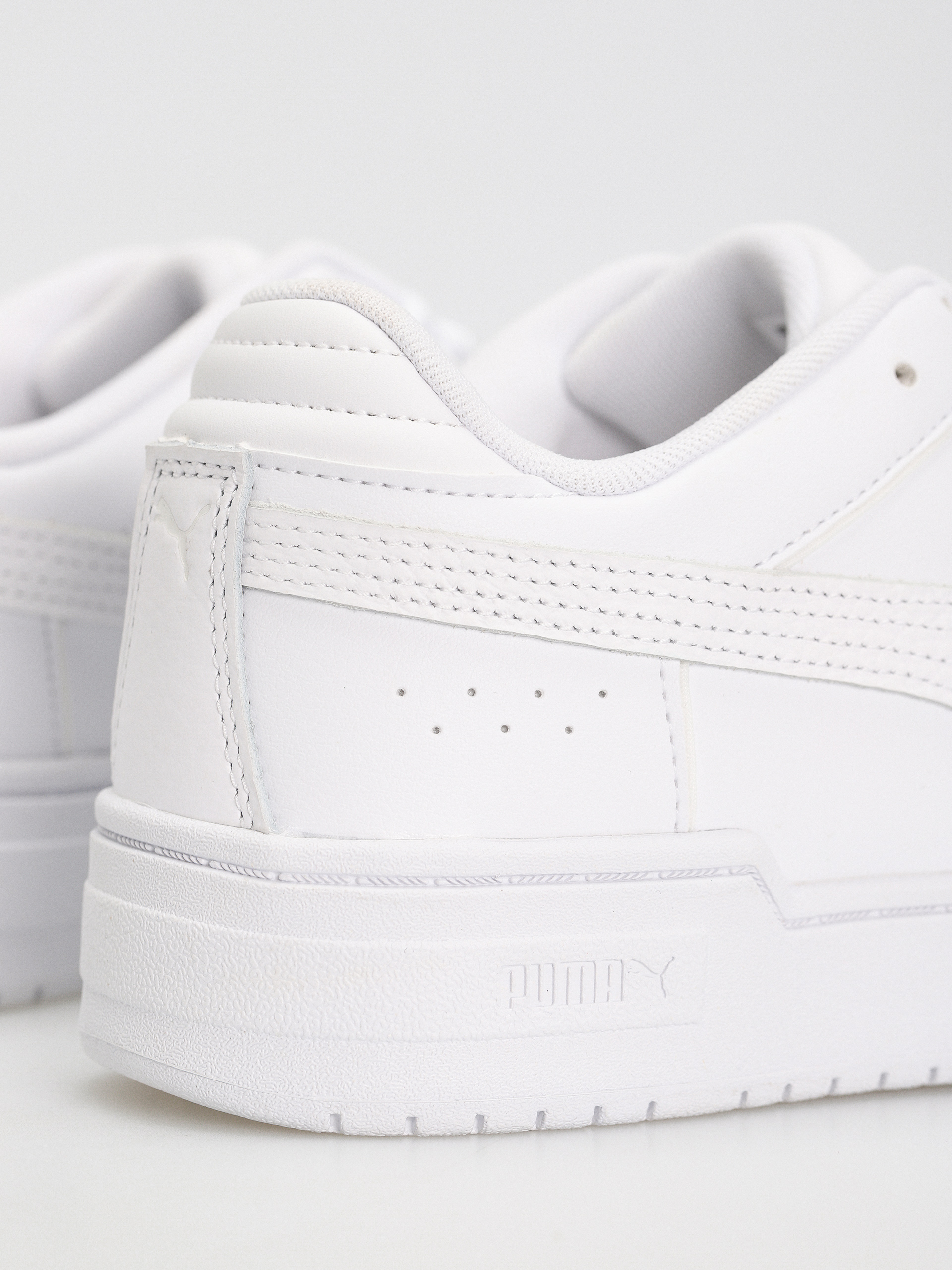 Pantofi Puma Cali Pro Sport Lth (puma white/concrete gray)