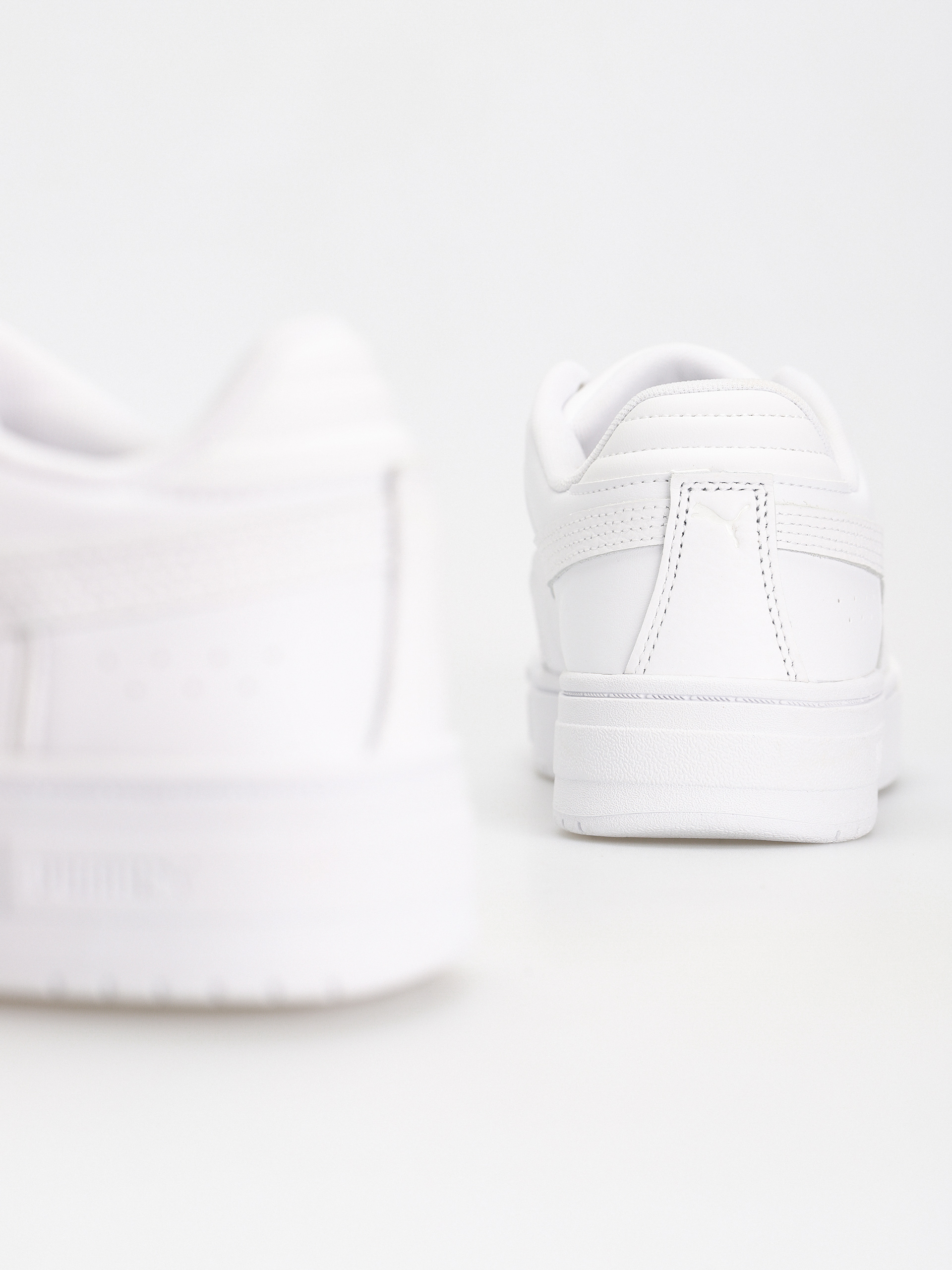 Pantofi Puma Cali Pro Sport Lth (puma white/concrete gray)