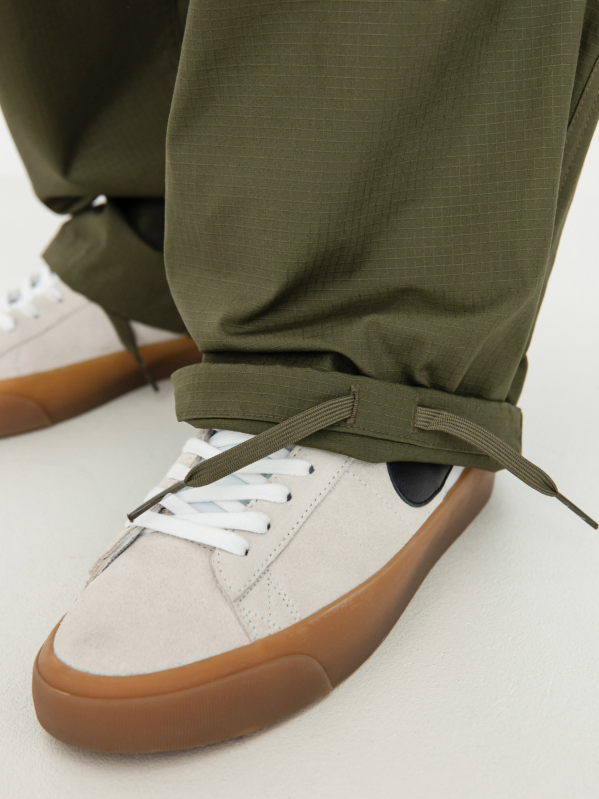 Pantaloni Nike SB Kearny Cargo (medium olive)