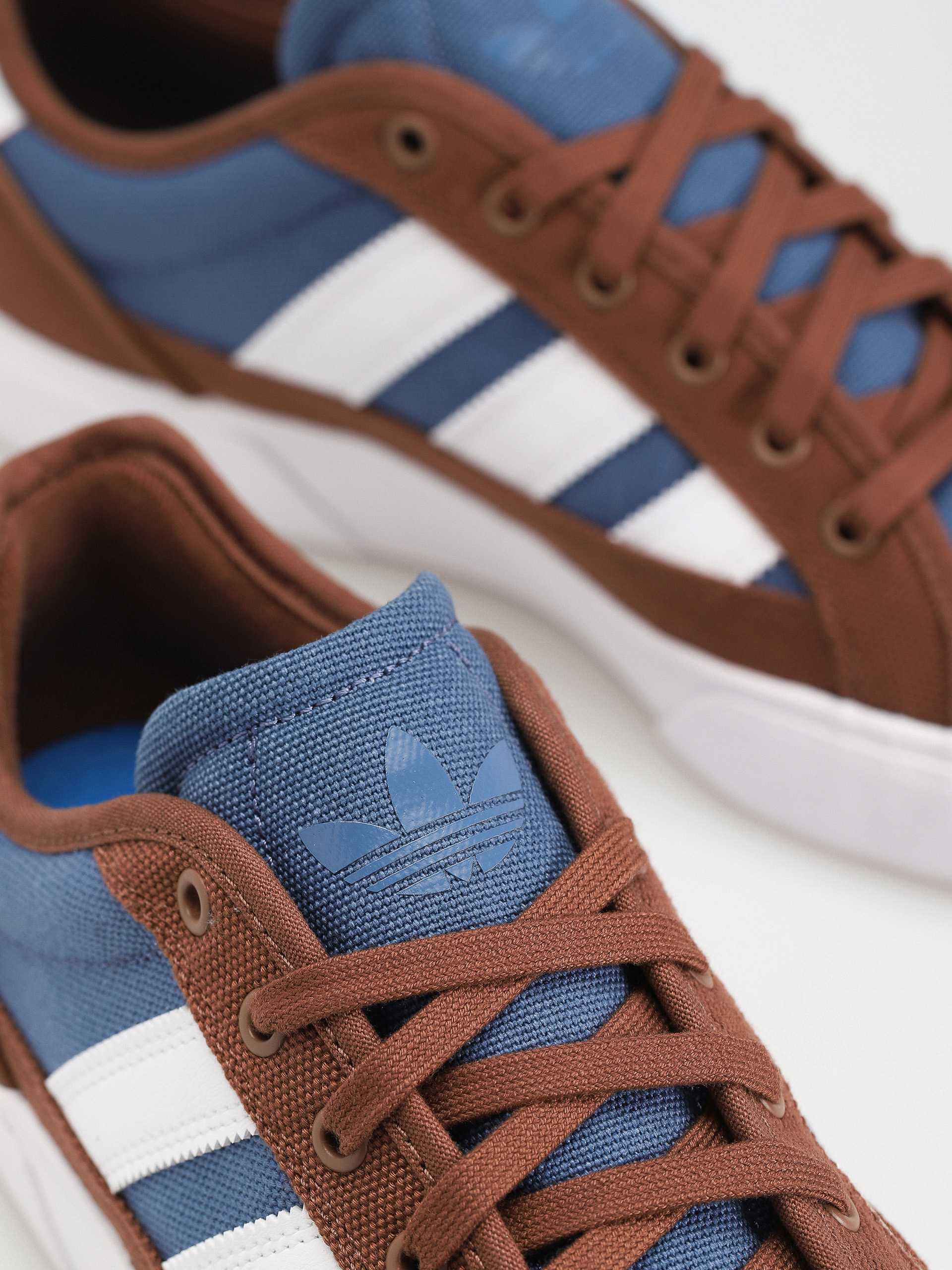 Pantofi adidas Court Tns Premiere (prebrn/ftwwht/creblu)