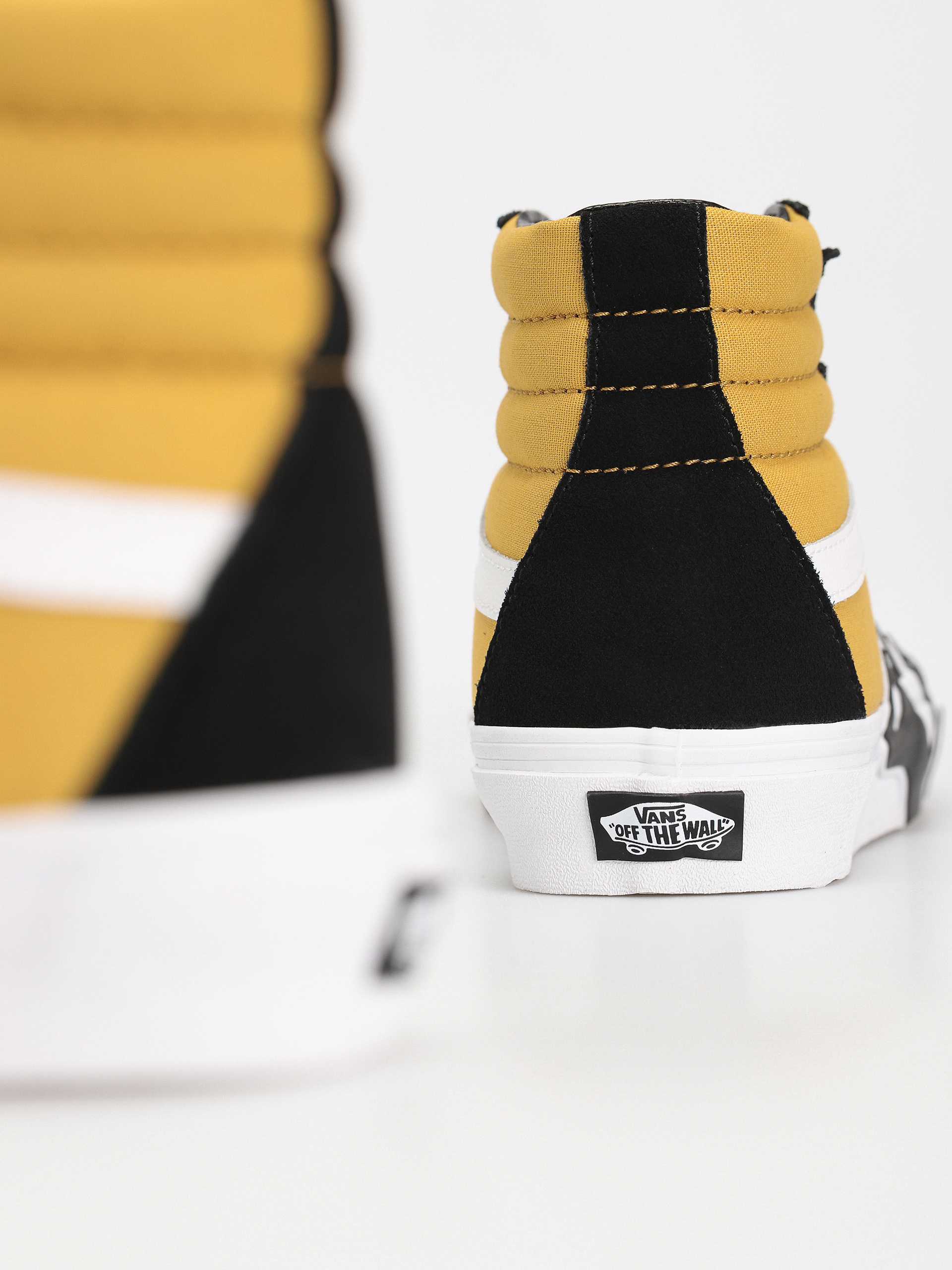 Pantofi Vans Sk8 Hi Flame (black/yellow)