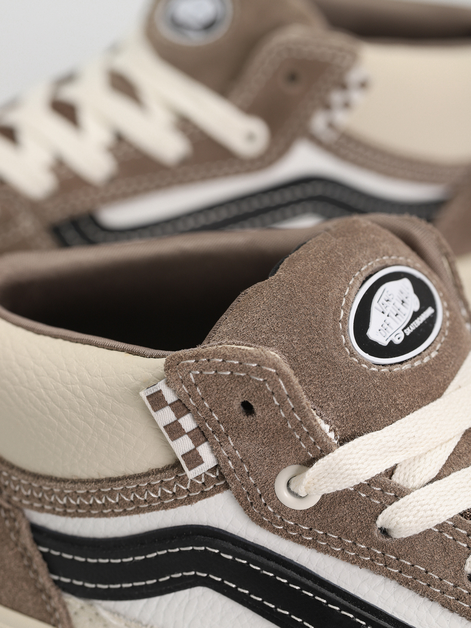 Pantofi Vans Zahba Mid (walnut)