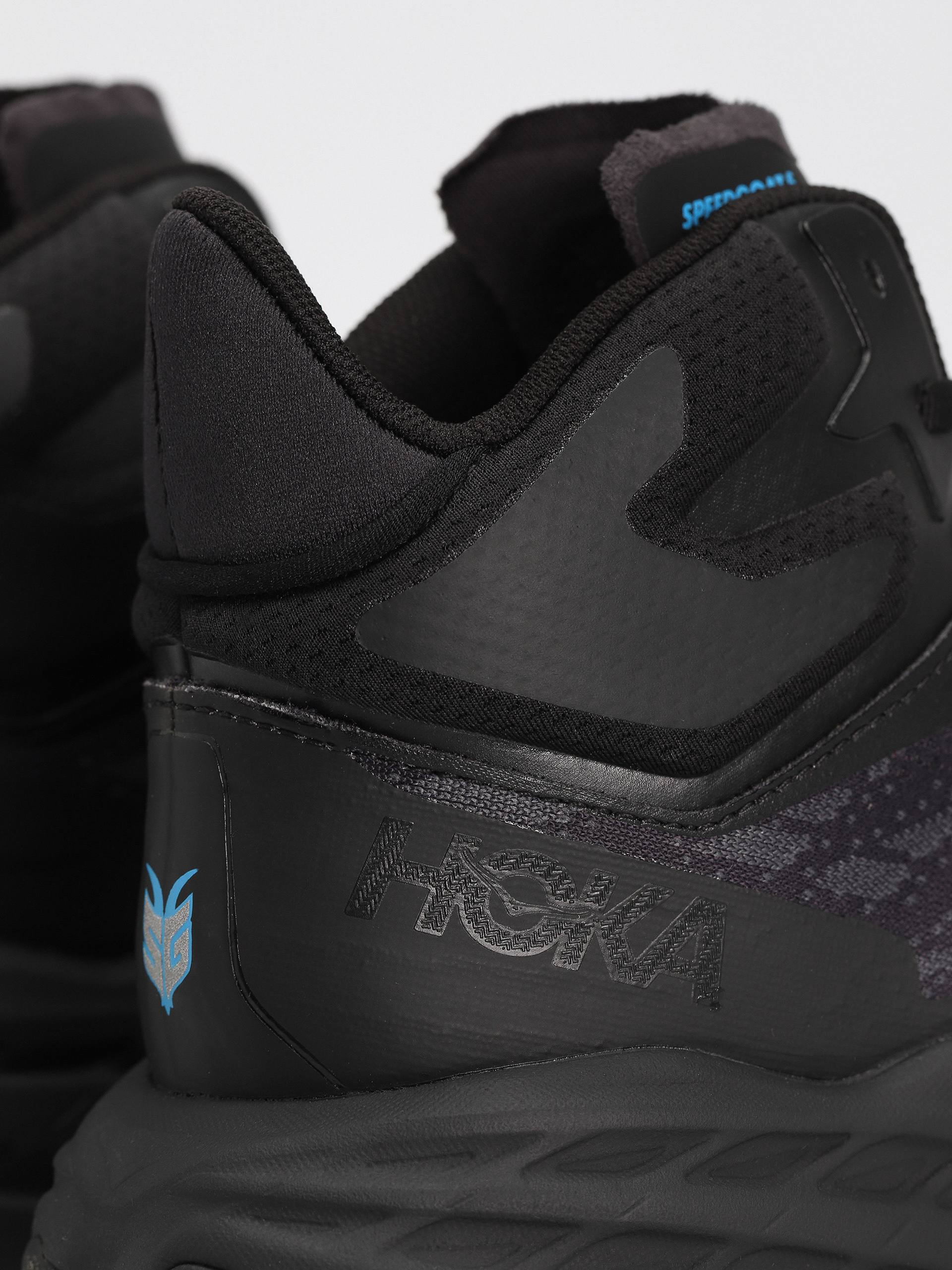 Pantofi Hoka Speedgoat 5 Mid GTX (black/black)