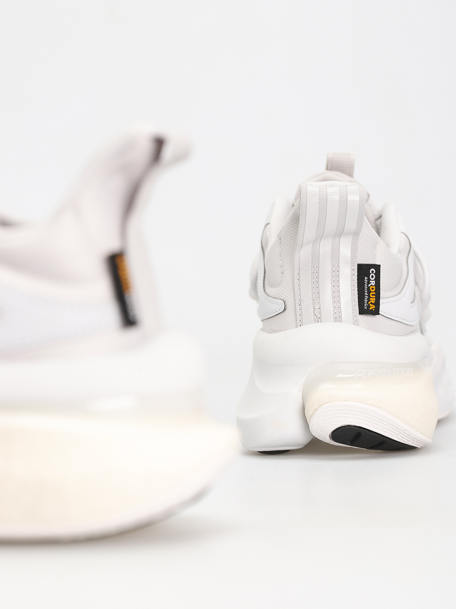 Pantofi adidas Alphaboost V1 (dshgry/greone/cblack)