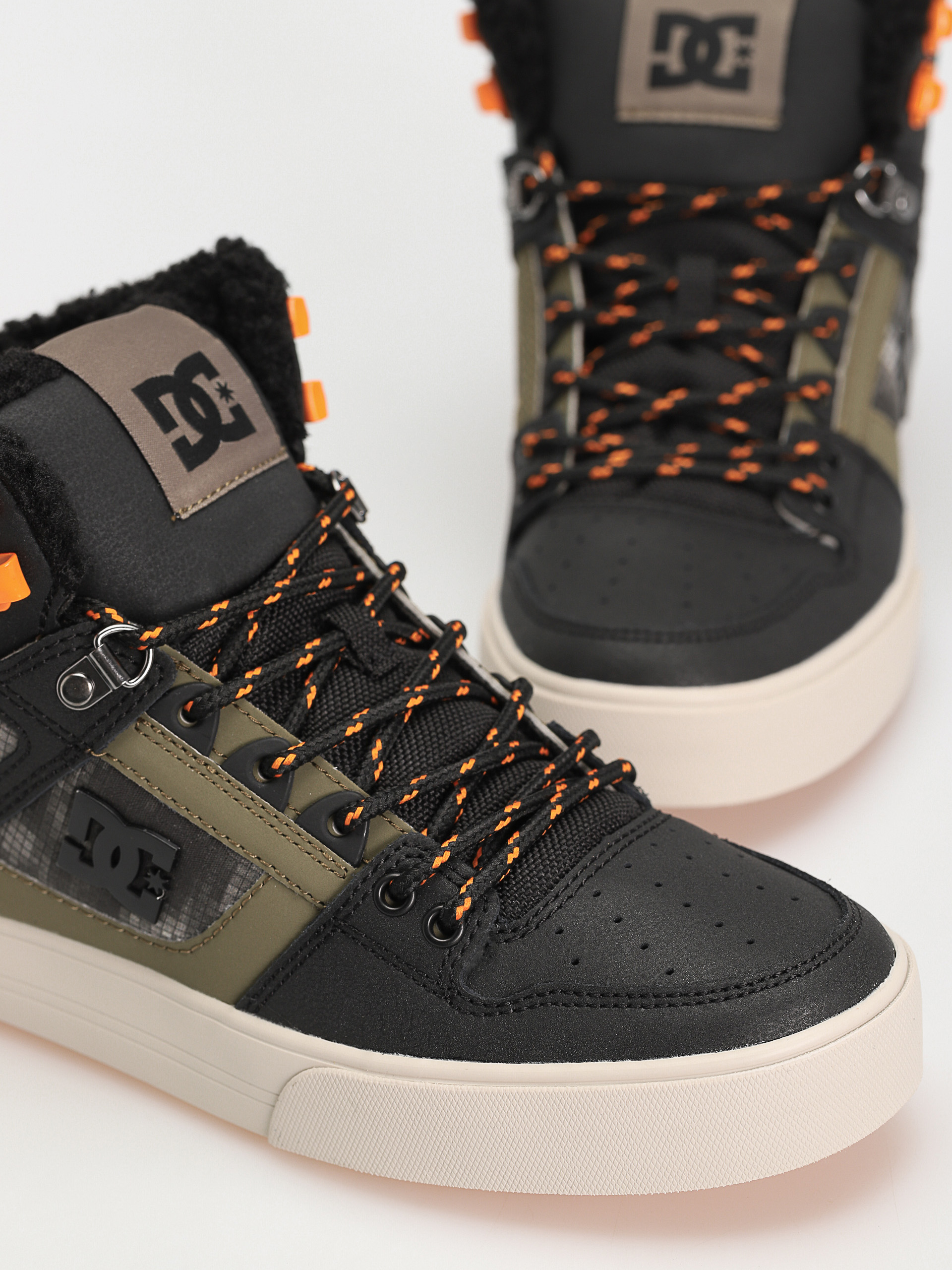 Pantofi de iarnă DC Pure Ht Wc Wnt (black/green print)