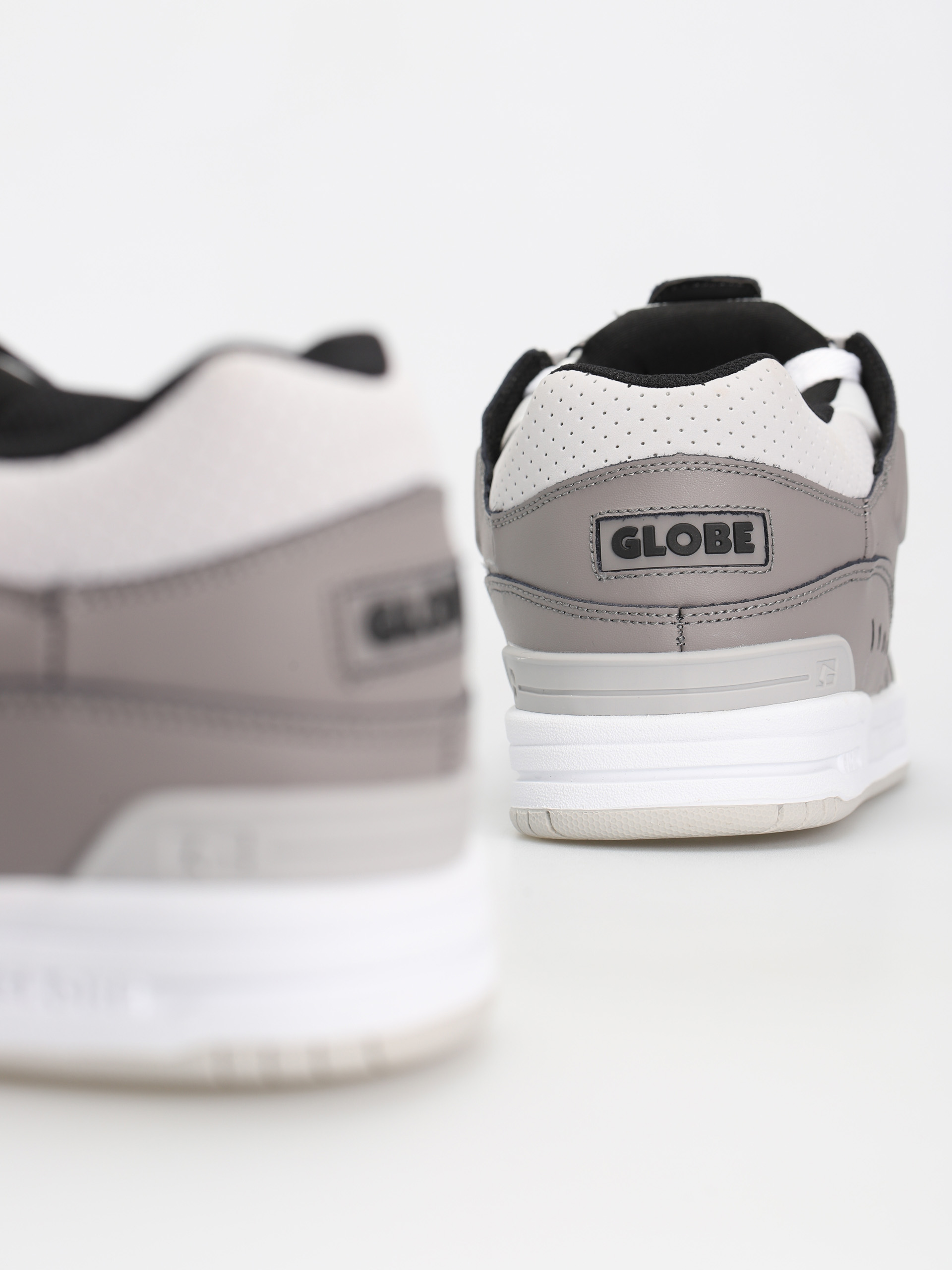 Pantofi Globe Fusion (grey/fade)
