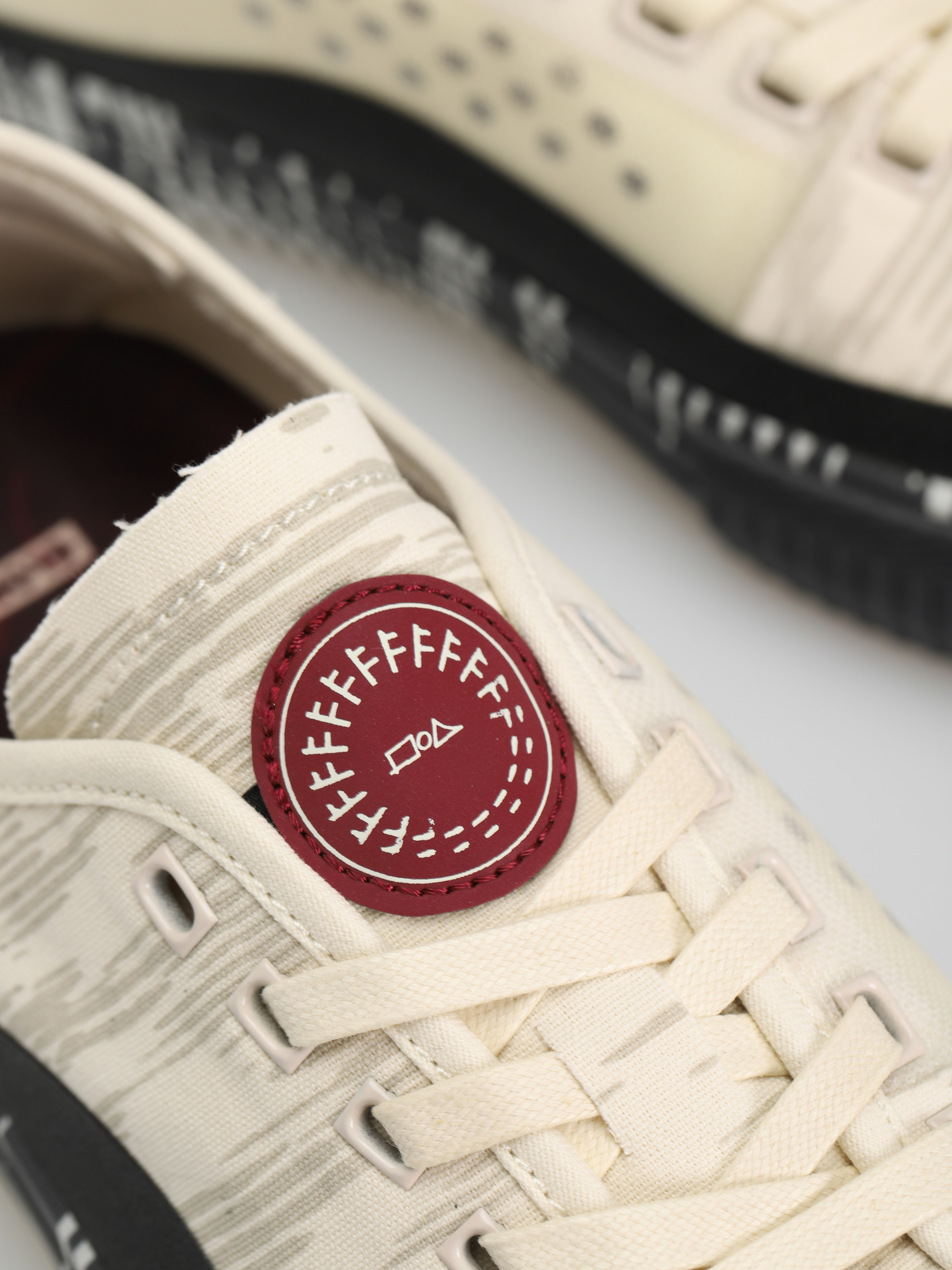 Pantofi Globe Gillette (cream/graphite/former)