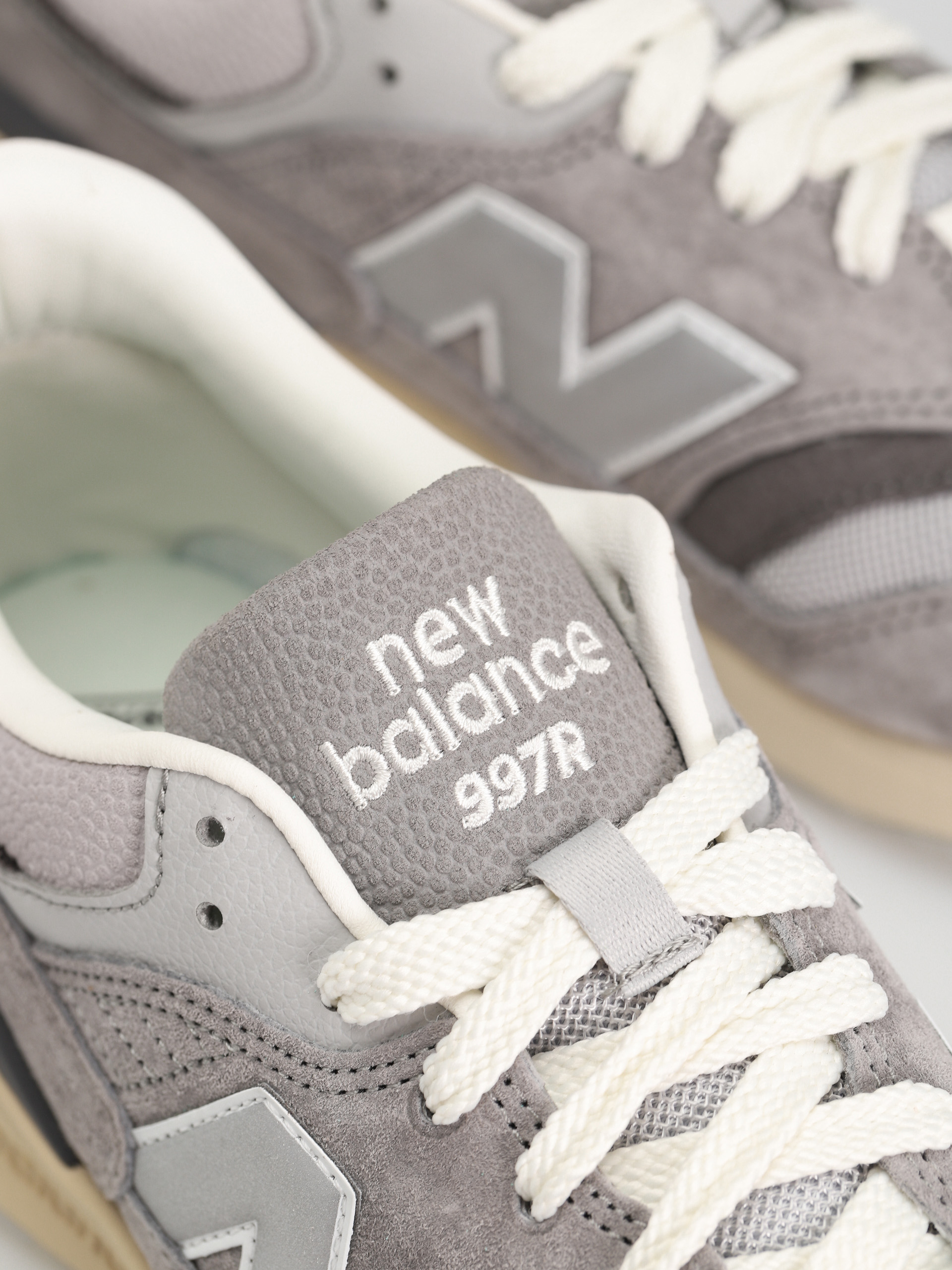 Pantofi New Balance 997 (shadow grey)
