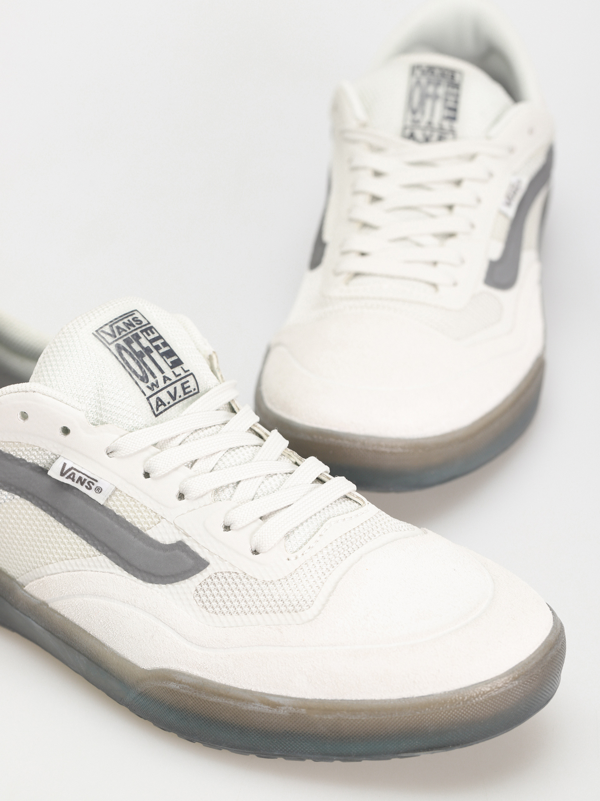 Pantofi Vans Ave (vaporous gray)