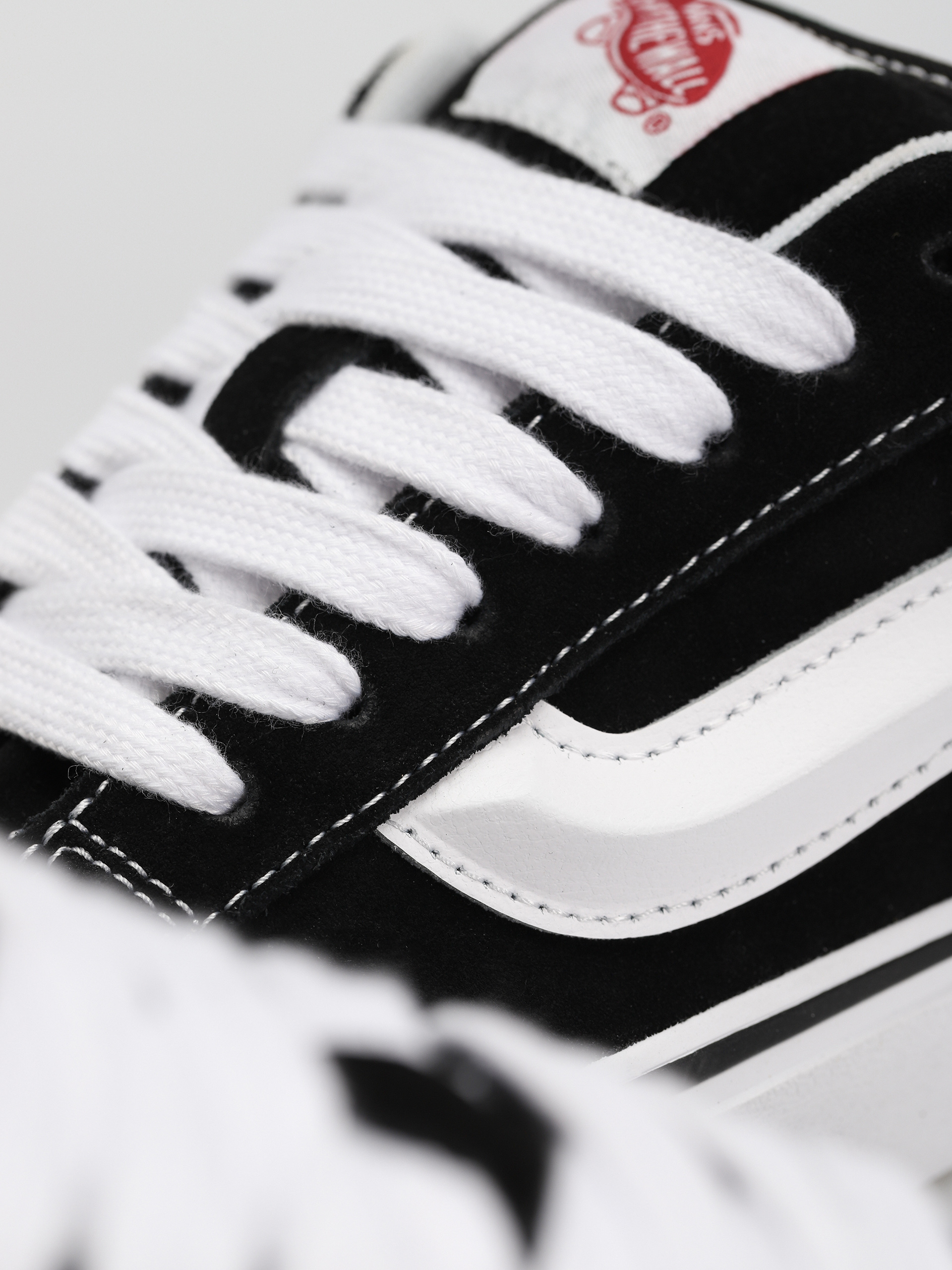 Pantofi Vans Knu Skool (black/true white)