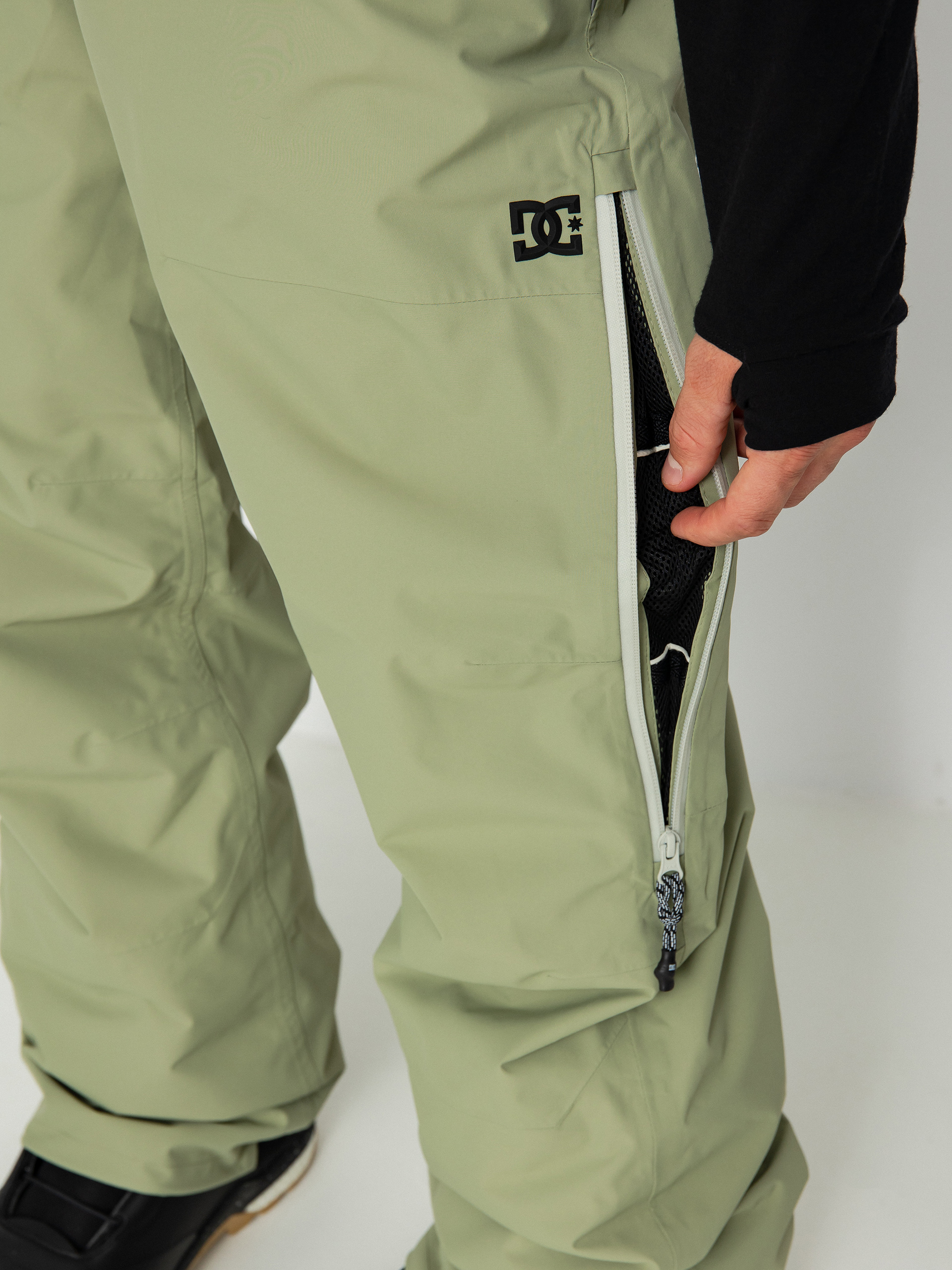 Pentru bărbați Pantaloni pentru snowboard DC Squadron 30K (oil green)