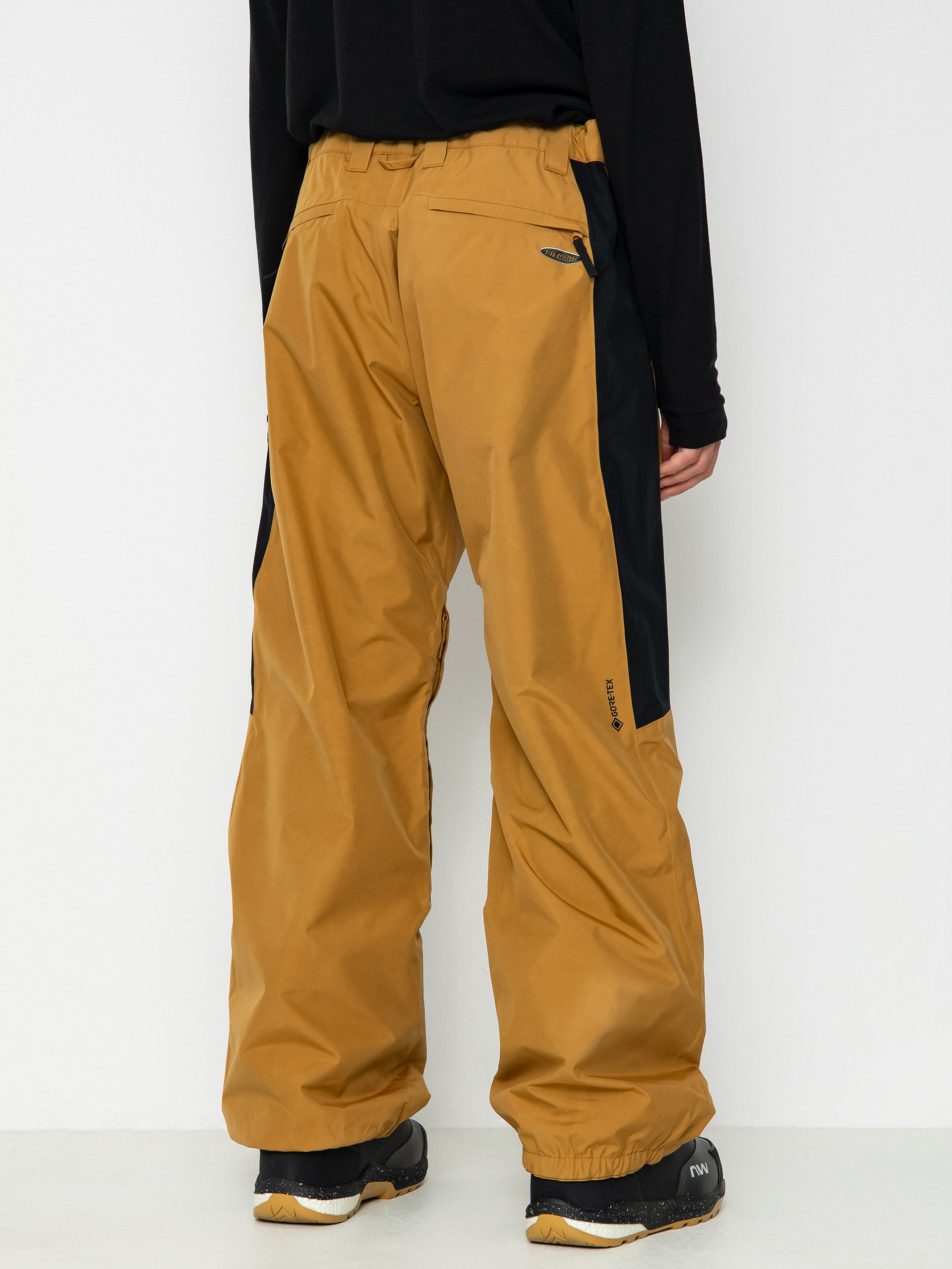 Pentru bărbați Pantaloni pentru snowboard Quiksilver High Altitude Gore-Tex (bone brown)