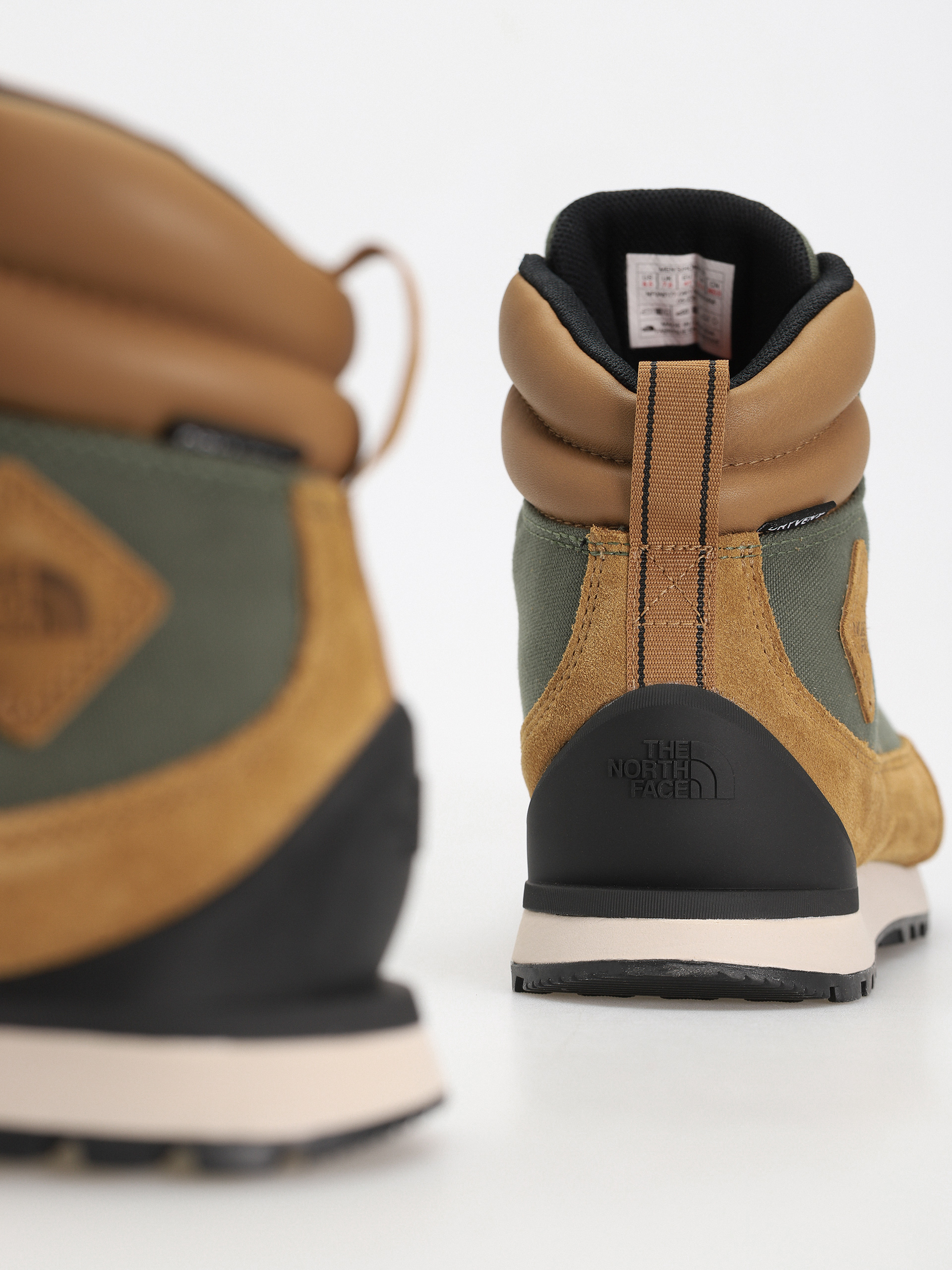 Pantofi The North Face Back To Berkeley Iv Textile Wp (thyme/utility brown)