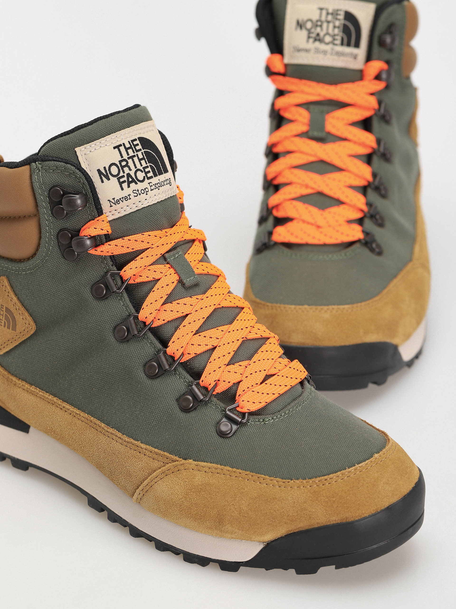 Pantofi The North Face Back To Berkeley Iv Textile Wp (thyme/utility brown)