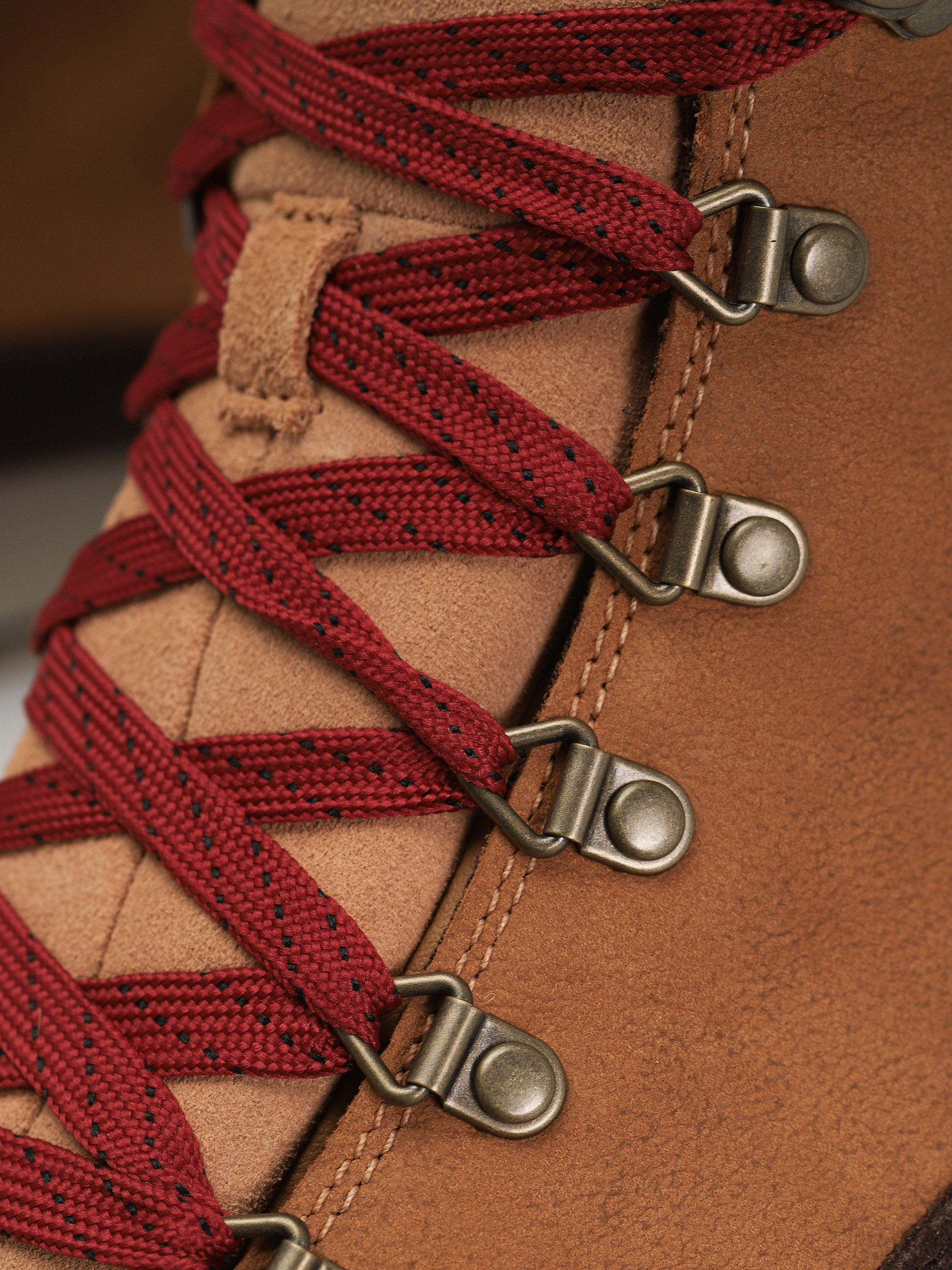 Pantofi The North Face Back To Berkeley Iv Leather Wp (almond butter/demtssbrn)