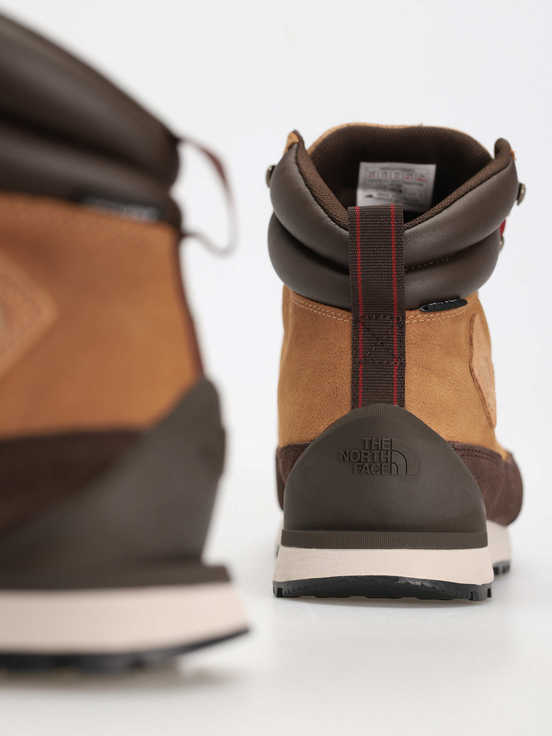 Pantofi The North Face Back To Berkeley Iv Leather Wp (almond butter/demtssbrn)