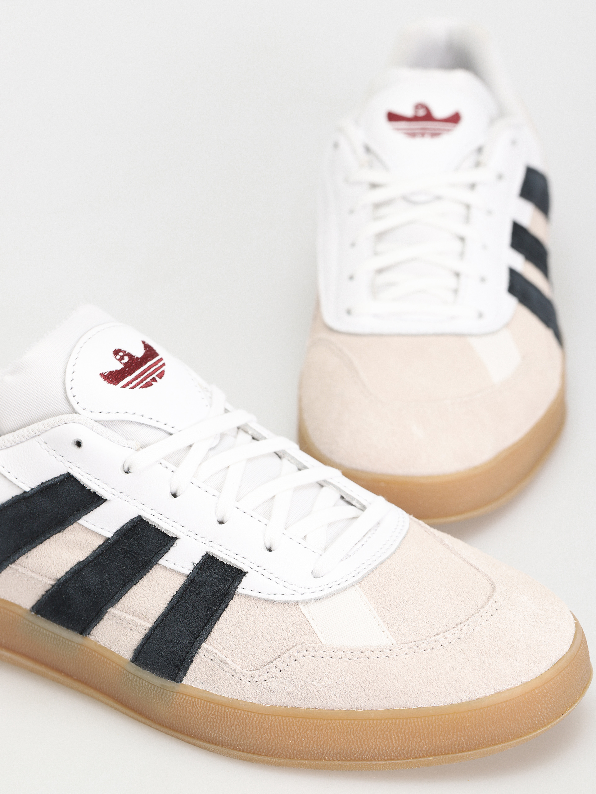 Pantofi adidas Aloha Super (ftwwht/cblack/gum4)