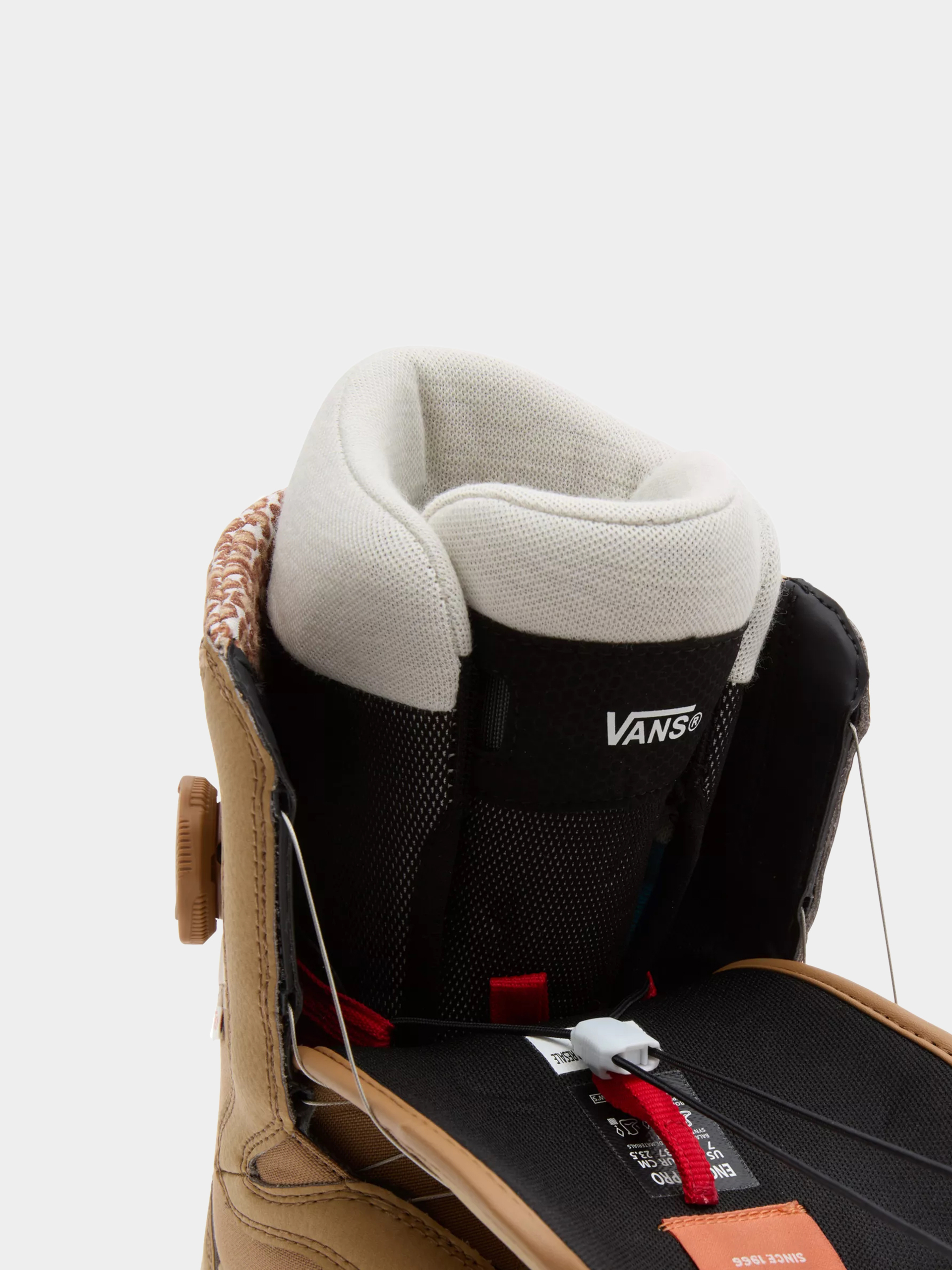 Pentru femei Încălțăminte pentru snowboard Vans Encore Pro (brown/multi)