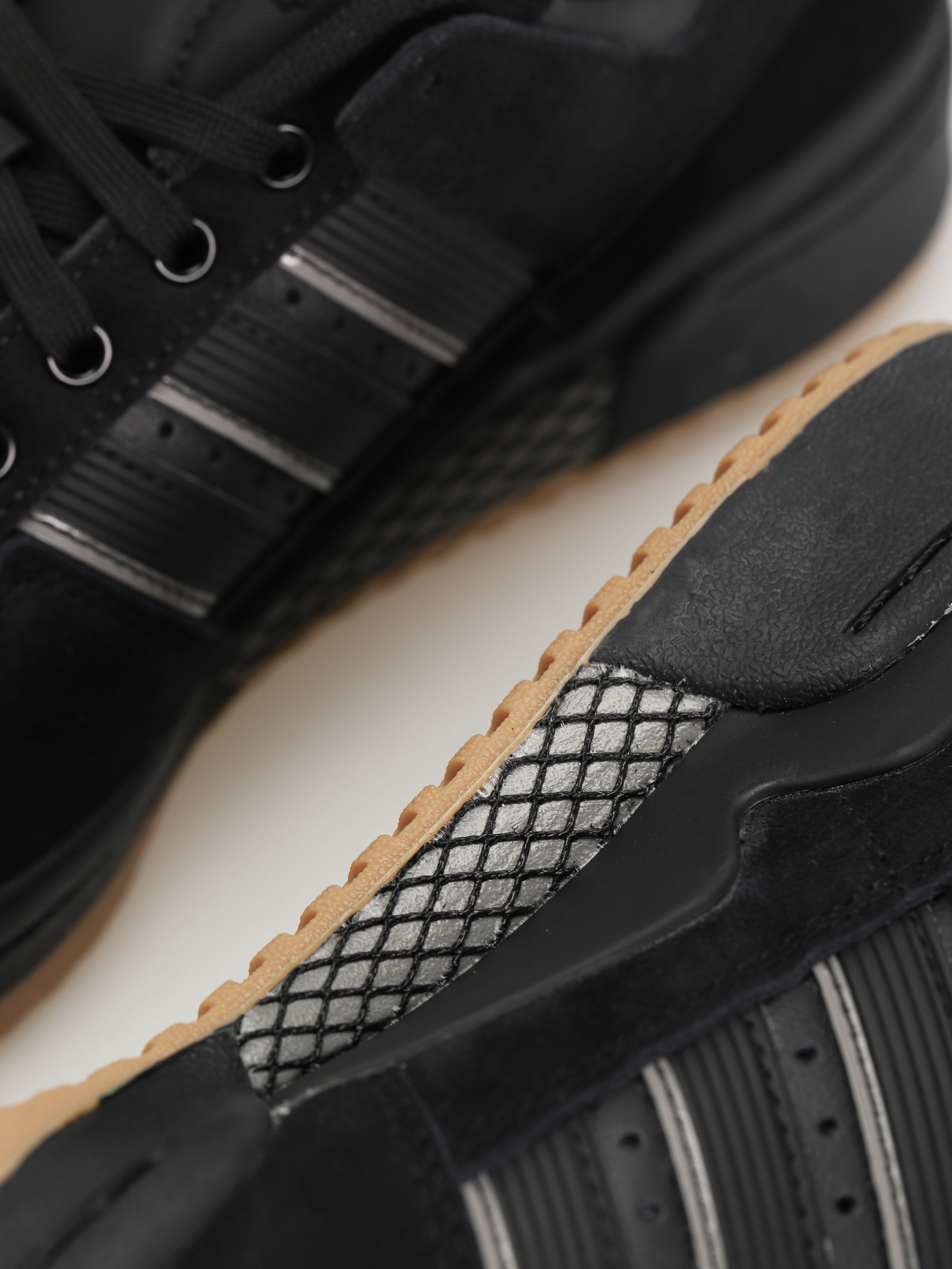 Pantofi adidas Forum 84 Low ADV (cblack/carbon/grethr)