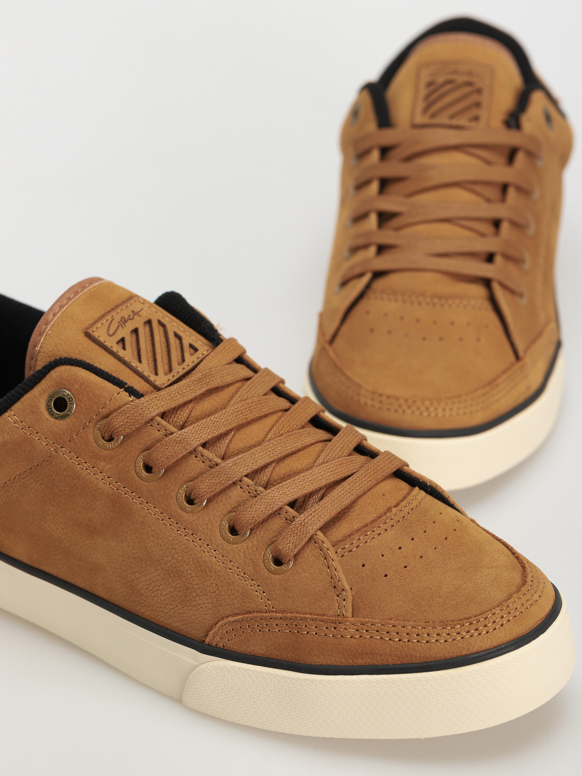 Pantofi Circa Al 50 Se (ochre/black/off white)