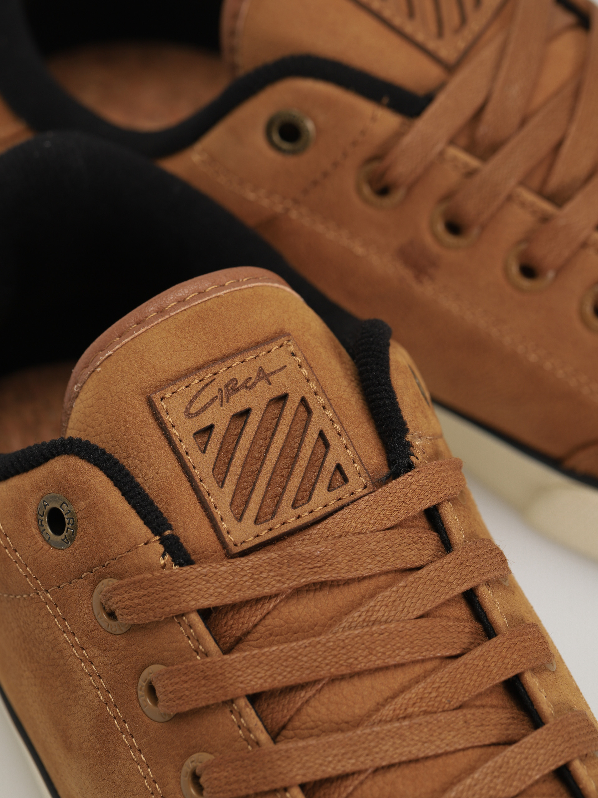 Pantofi Circa Al 50 Se (ochre/black/off white)