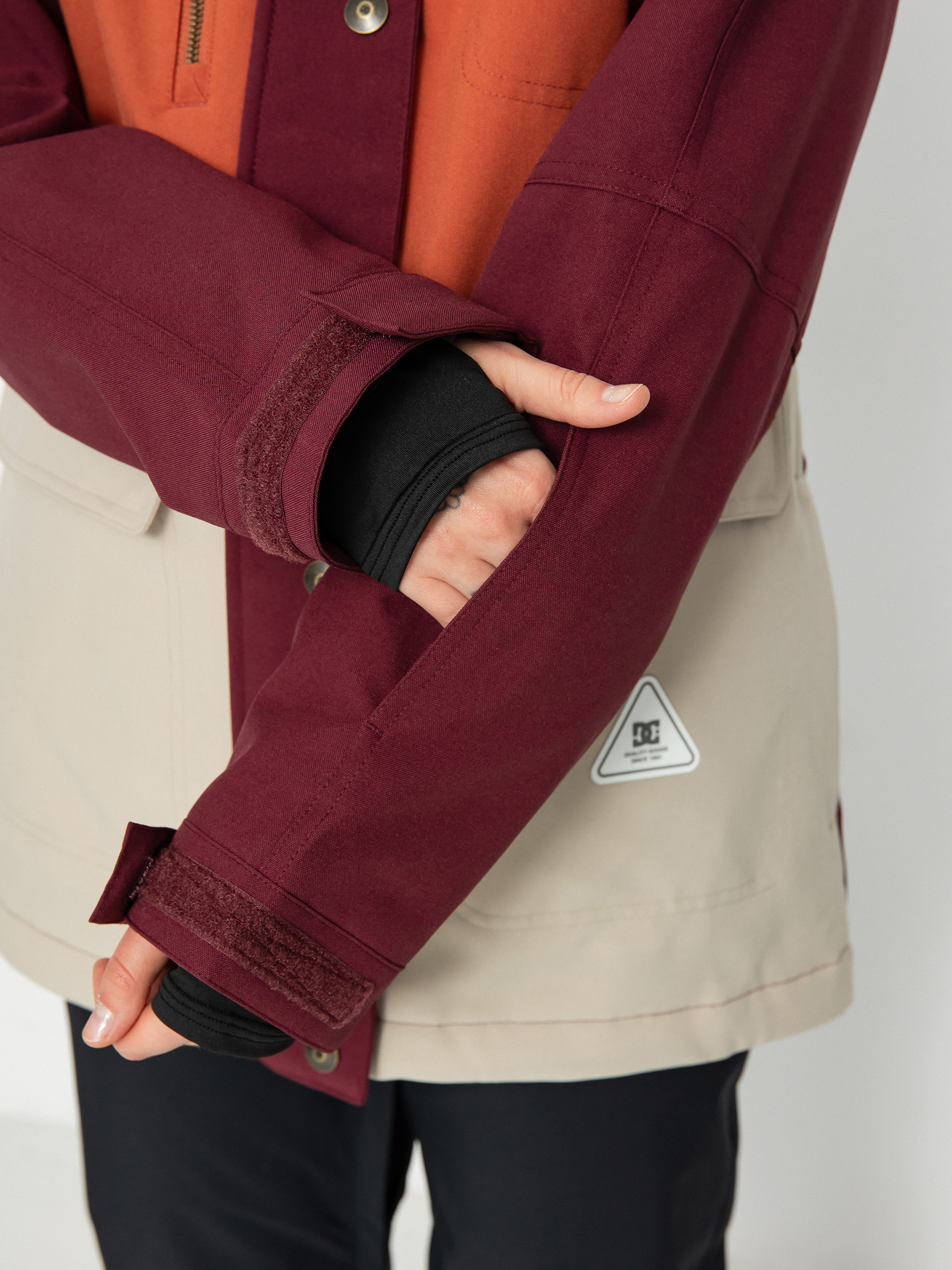 Pentru femei Geacă de snowboard DC Liberate (tawny port)