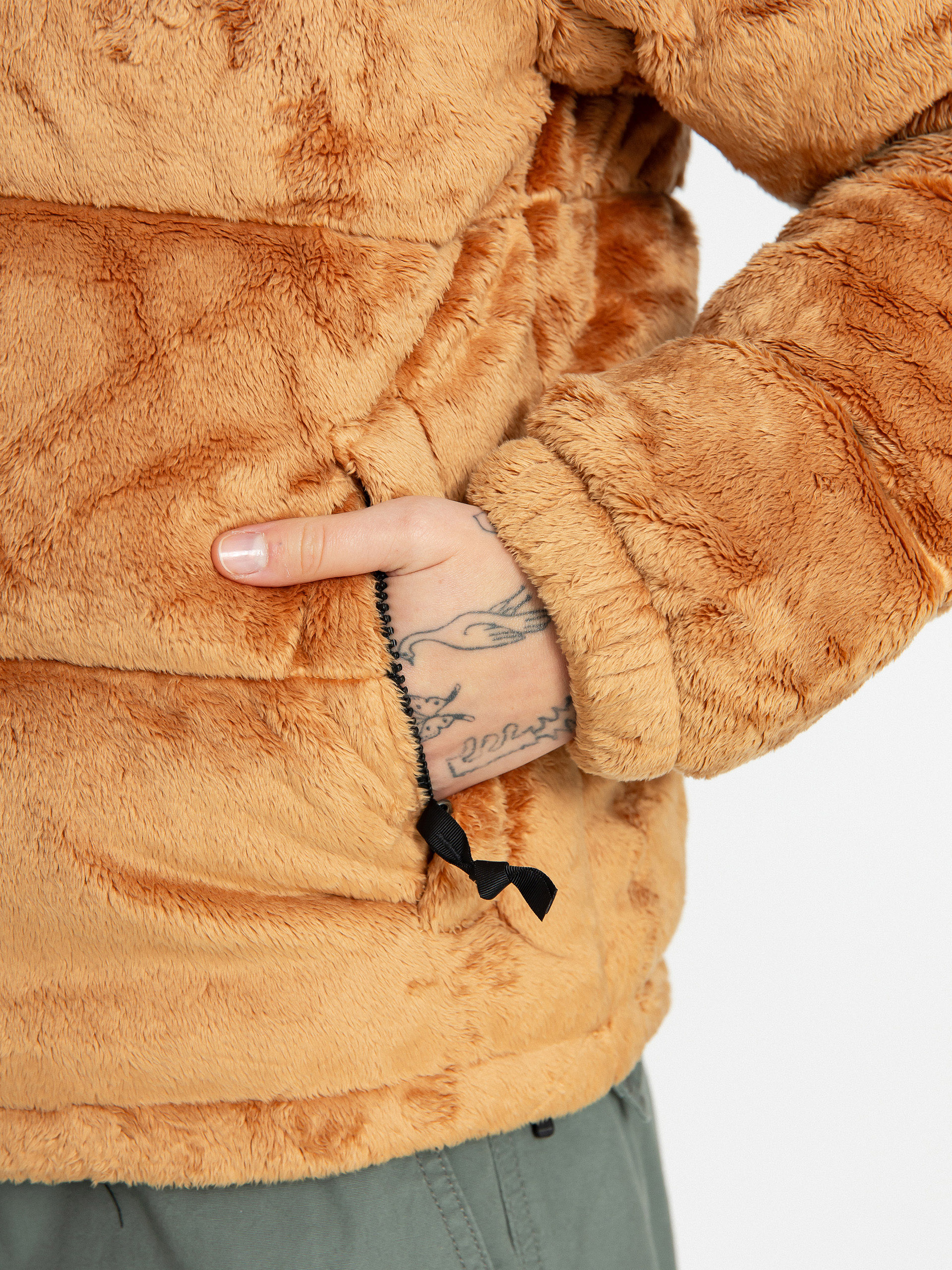 Geacă The North Face Versa Velour Nuptse Wmn (almond butter)