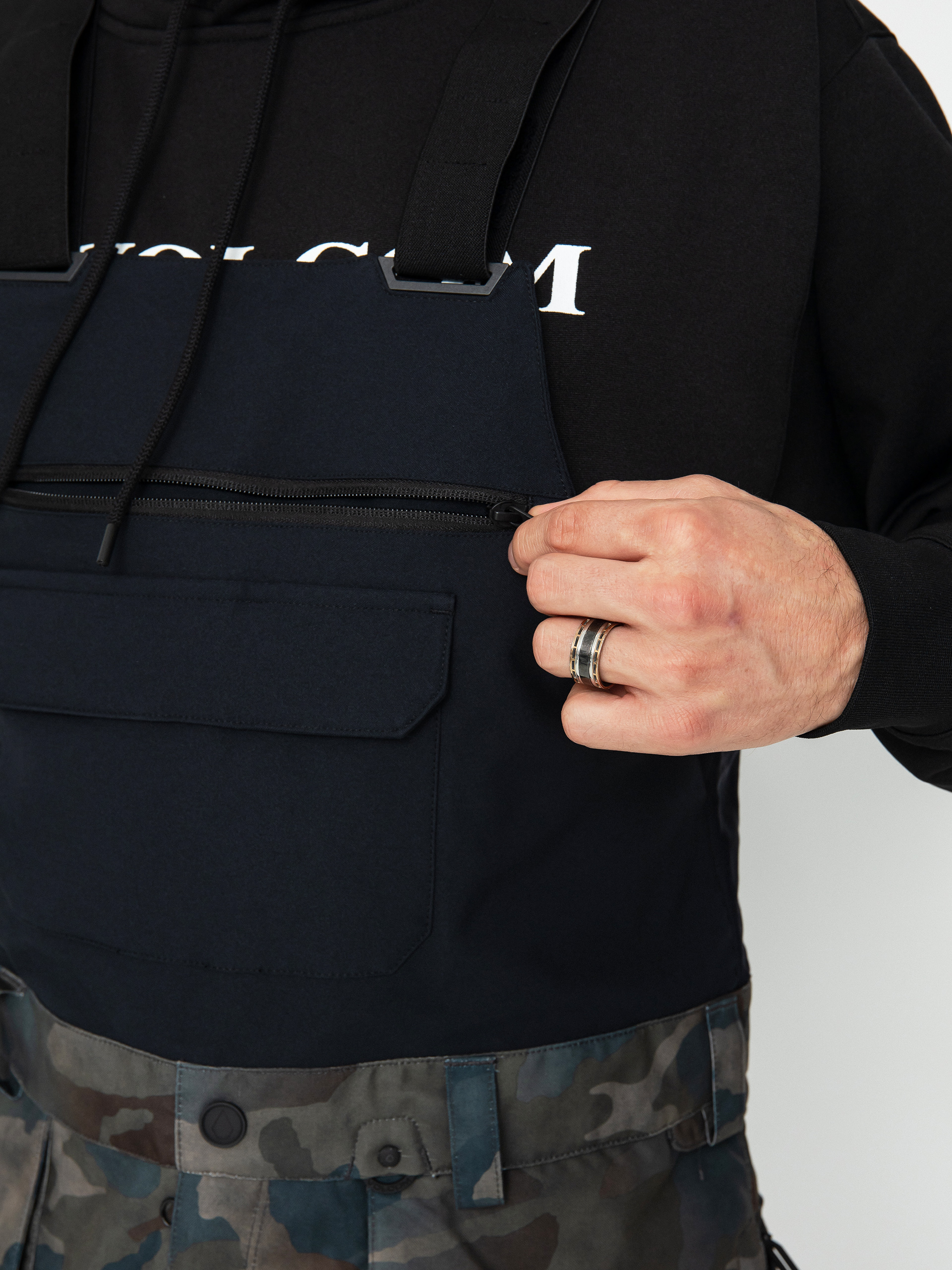 Pentru bărbați Pantaloni pentru snowboard Volcom Roan Bib Overall (cloudwash camo)