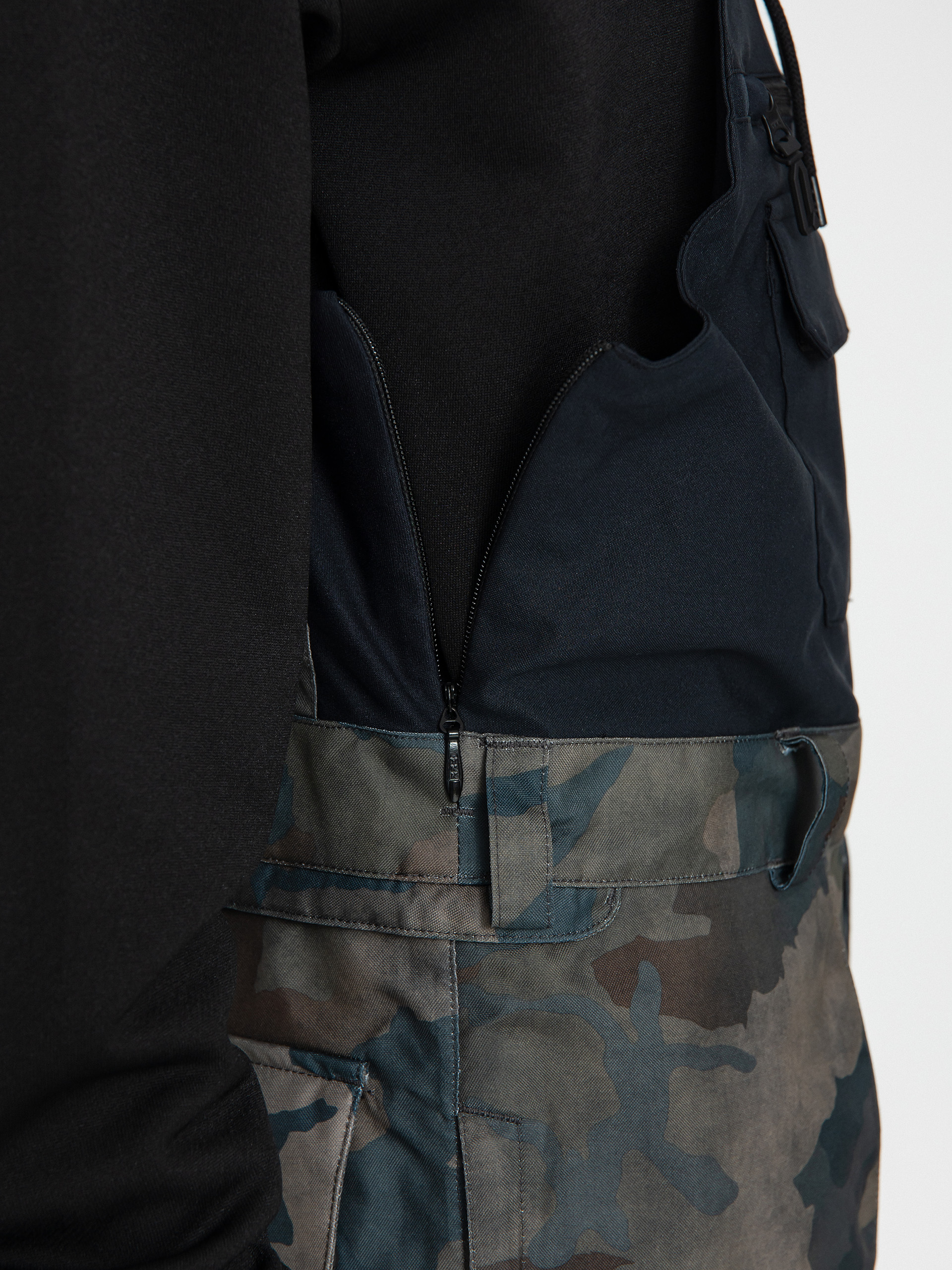 Pentru bărbați Pantaloni pentru snowboard Volcom Roan Bib Overall (cloudwash camo)