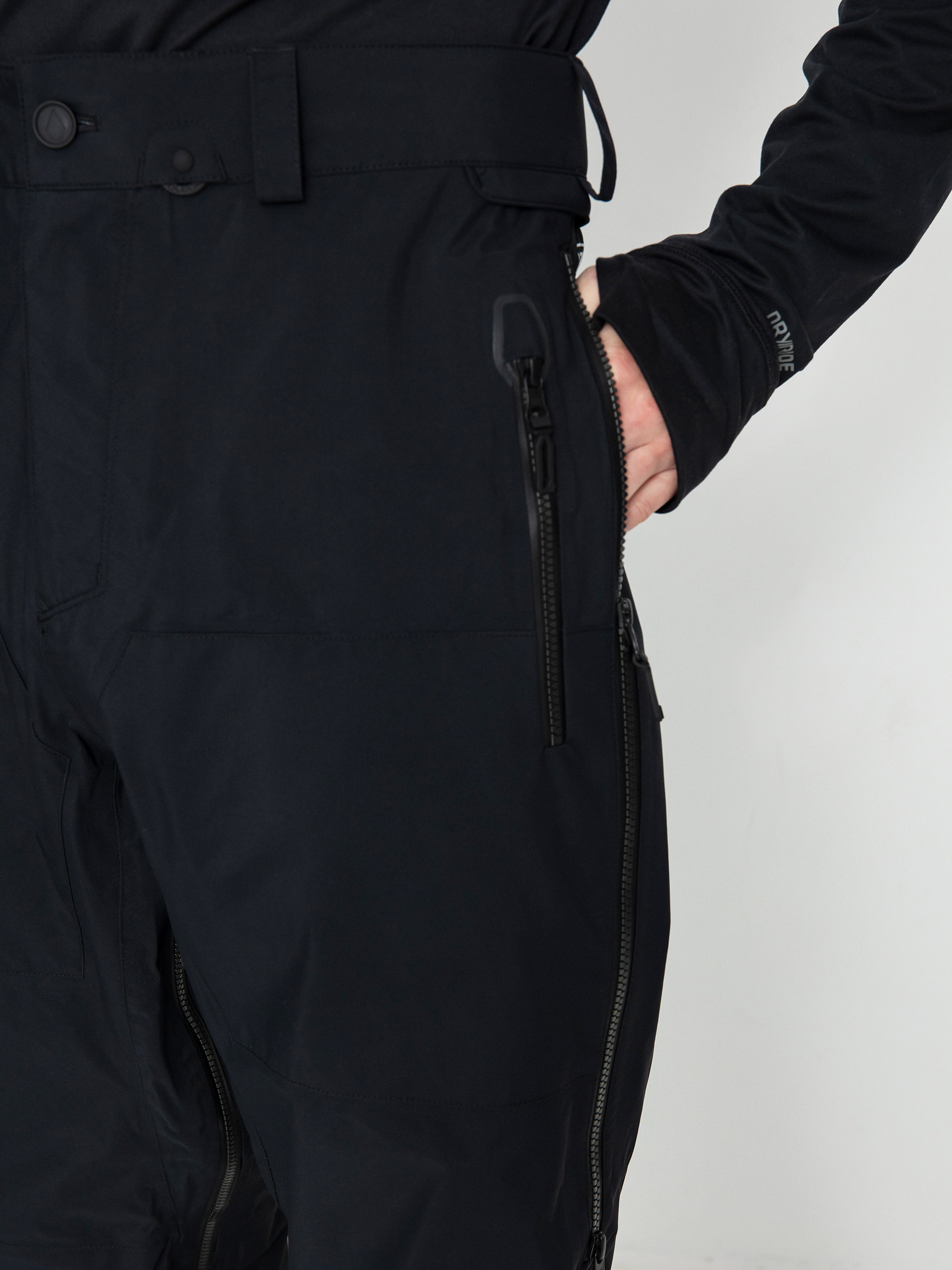 Pentru bărbați Pantaloni pentru snowboard Volcom Guide Gore Tex (black)
