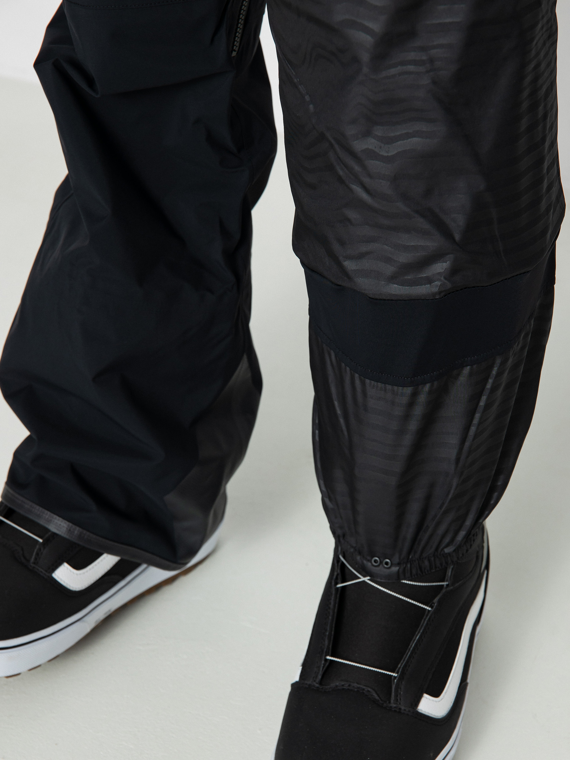 Pentru bărbați Pantaloni pentru snowboard Volcom Guide Gore Tex (black)